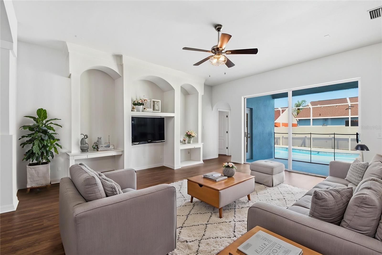 Image 8 of 79 For 9810 Ocasta Street