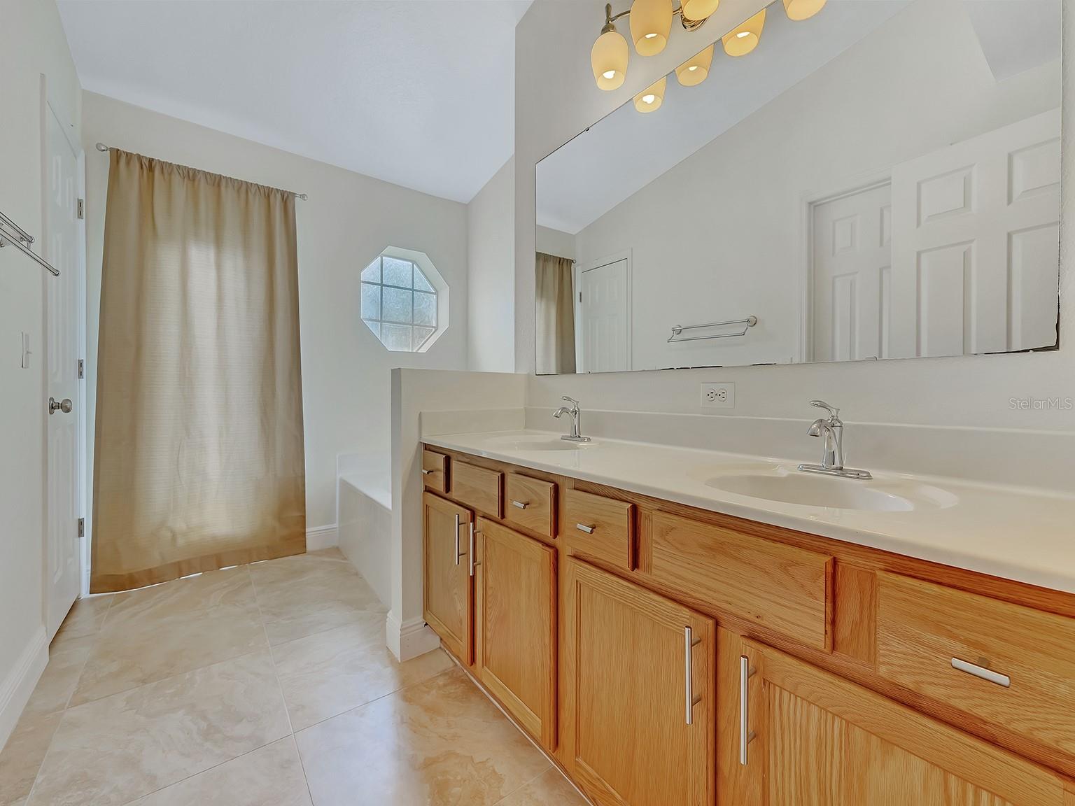 Image 10 of 16 For 2111 Corner Point Court