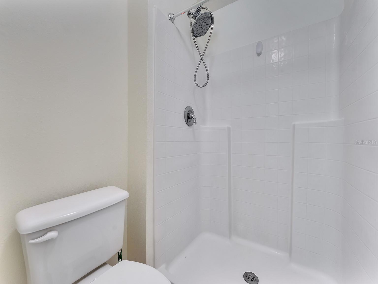 Image 11 of 16 For 2111 Corner Point Court