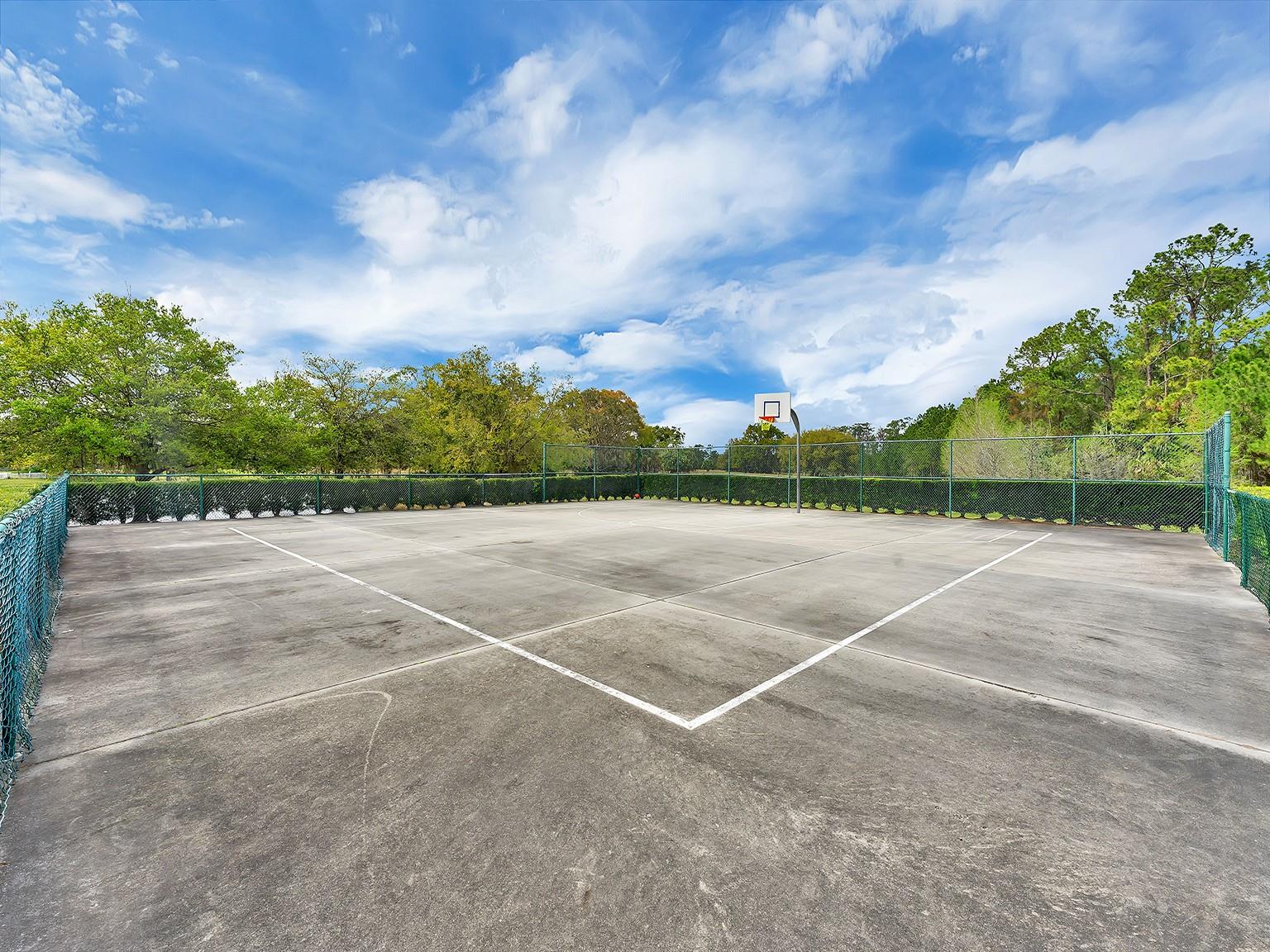 Image 16 of 16 For 2111 Corner Point Court