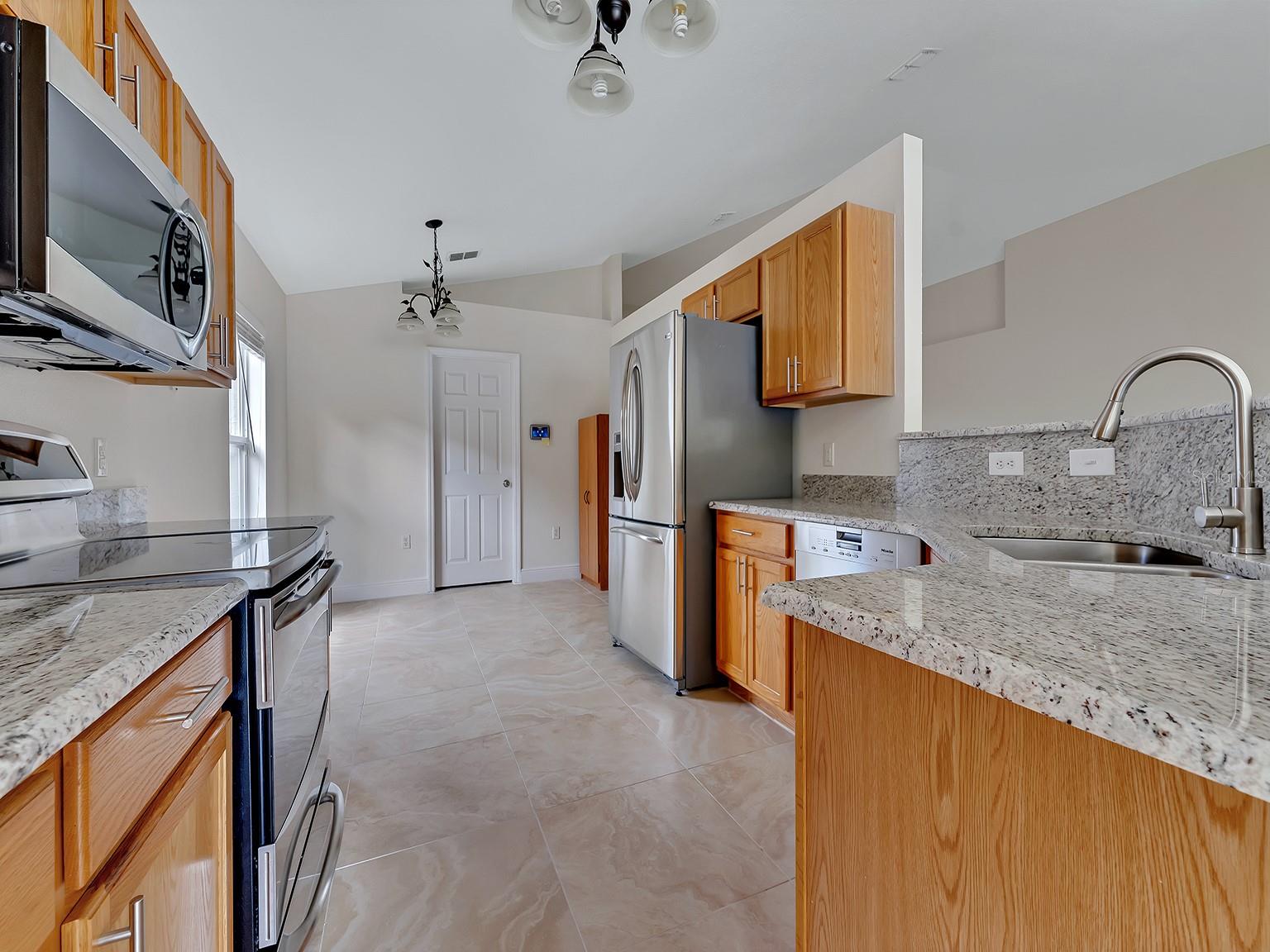 Image 7 of 16 For 2111 Corner Point Court