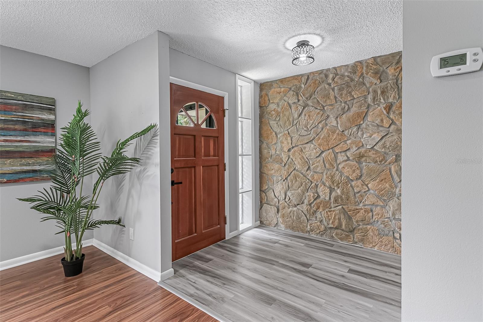 Image 12 of 100 For 150 Lake Destiny Trail