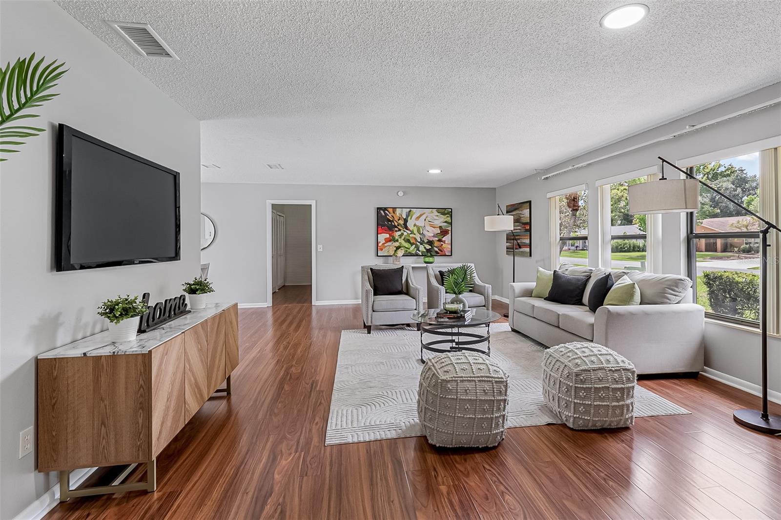 Image 14 of 100 For 150 Lake Destiny Trail