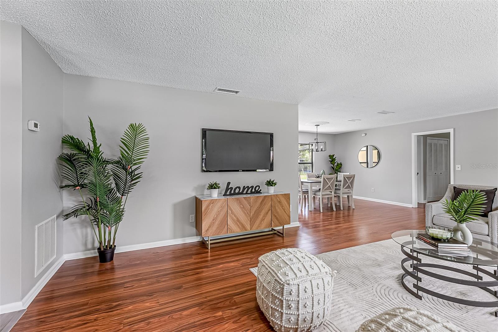 Image 15 of 100 For 150 Lake Destiny Trail