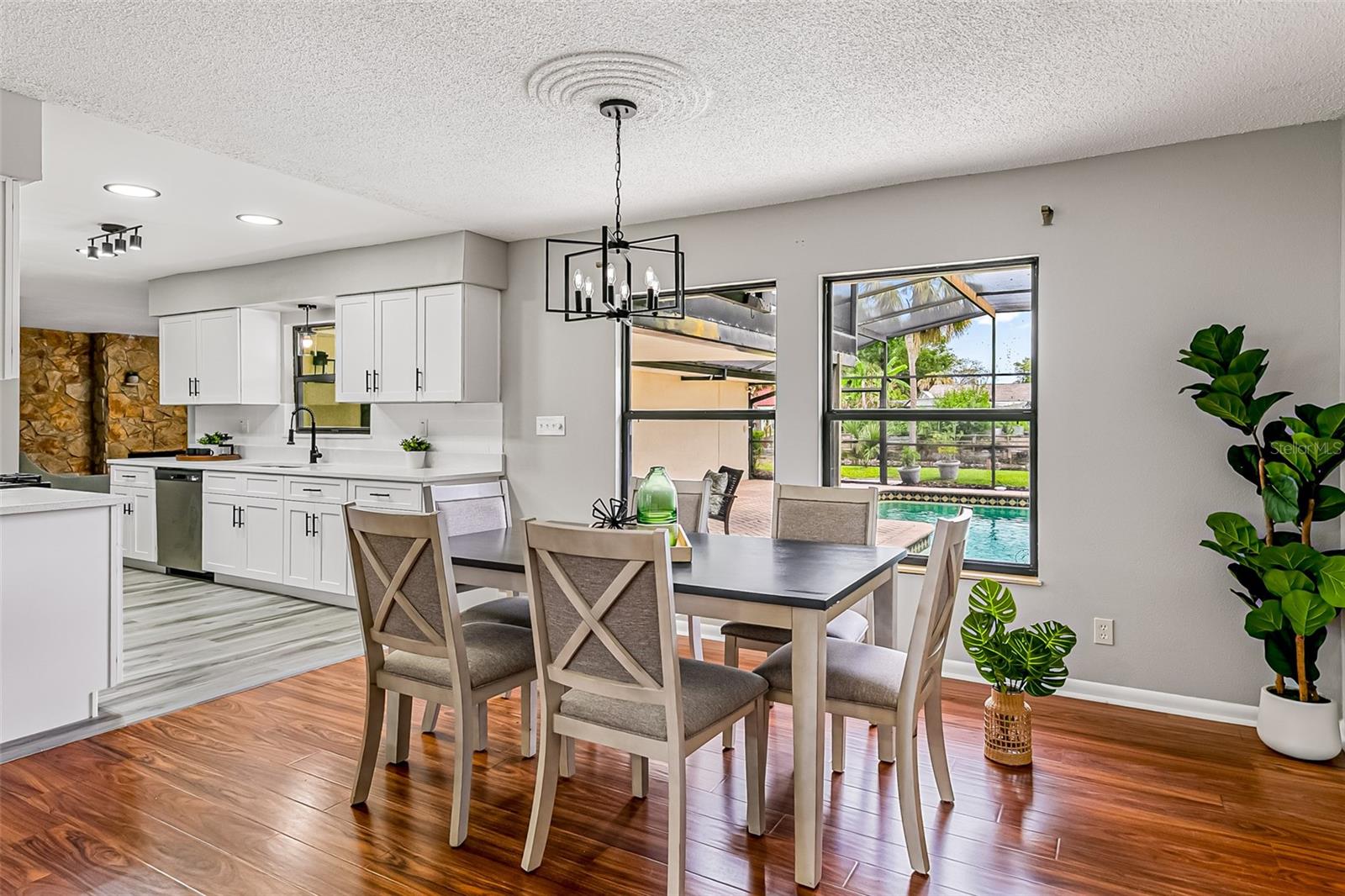 Image 21 of 100 For 150 Lake Destiny Trail