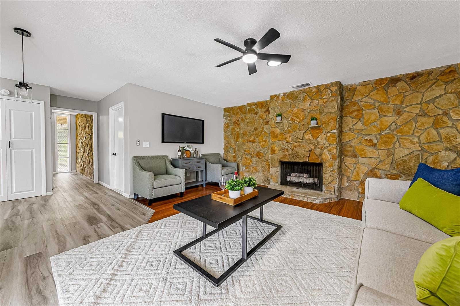 Image 34 of 100 For 150 Lake Destiny Trail