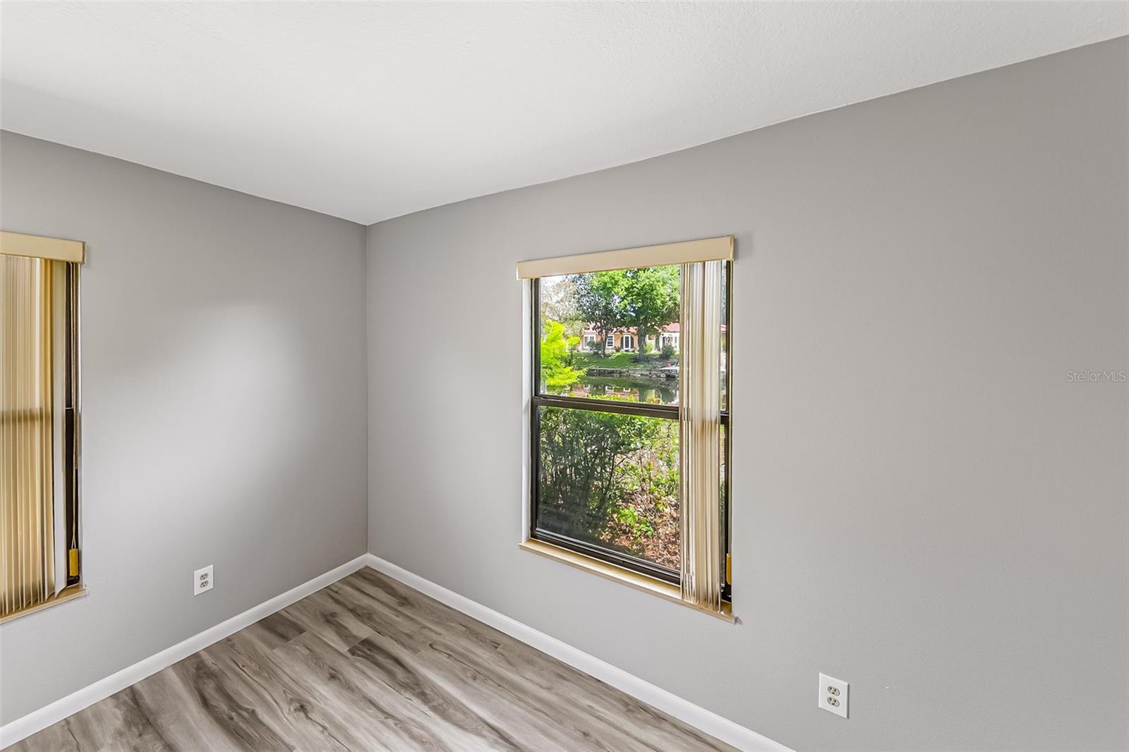 Image 43 of 100 For 150 Lake Destiny Trail