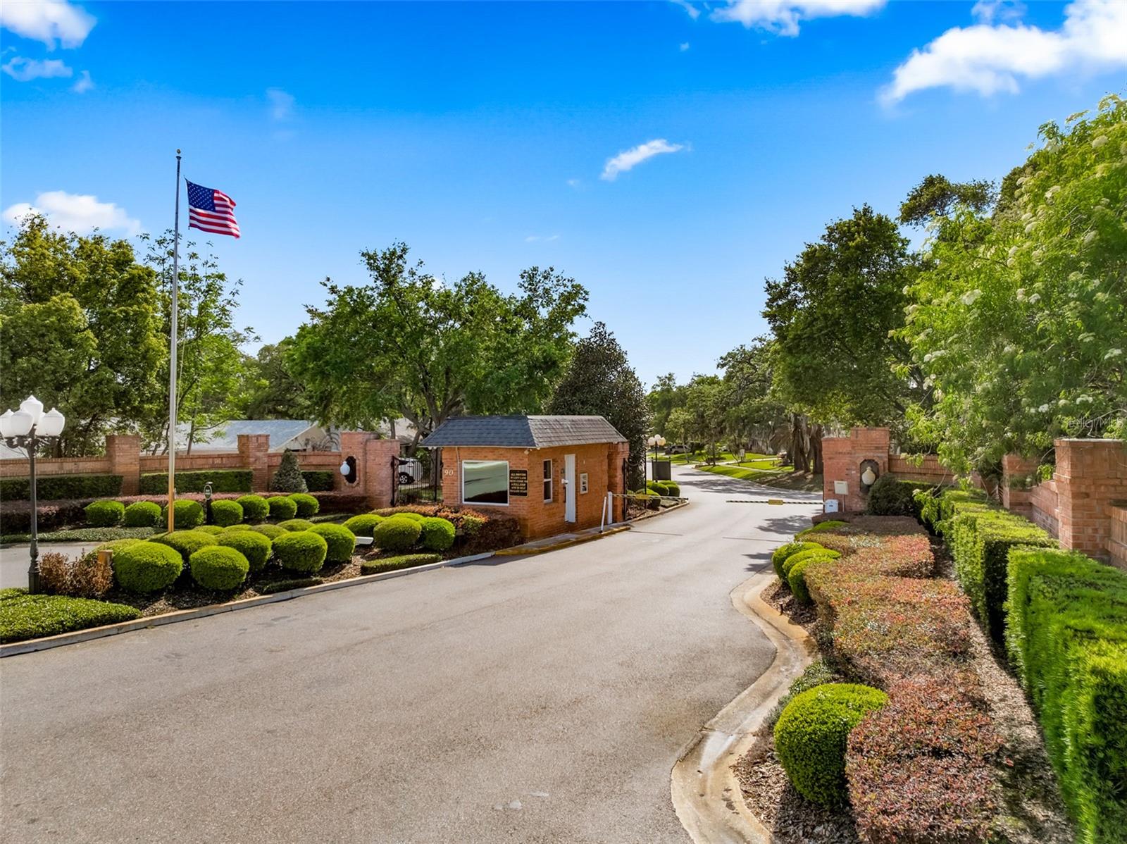 Image 97 of 100 For 150 Lake Destiny Trail