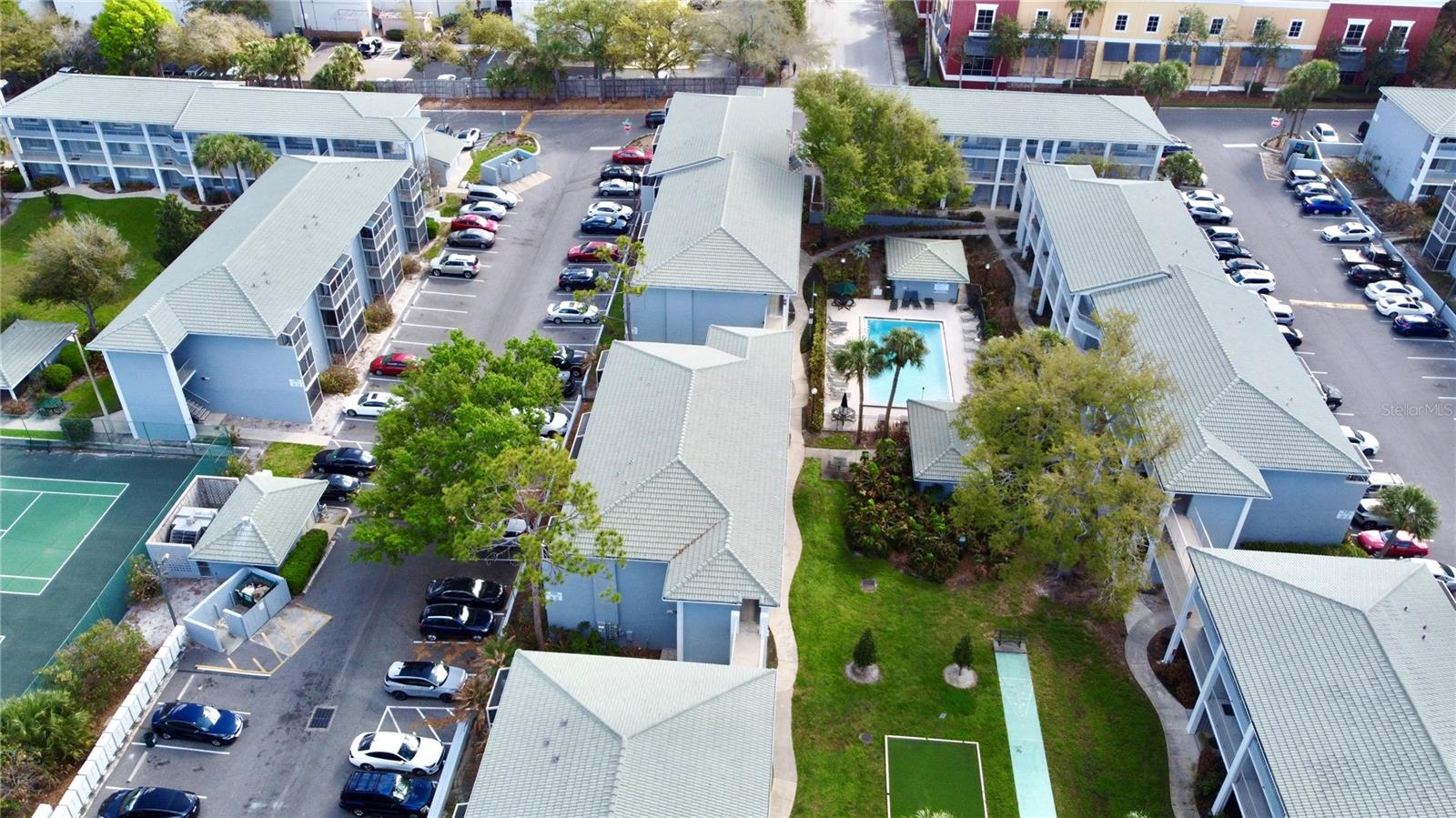 Image 19 of 25 For 120 Blue Point Way 320