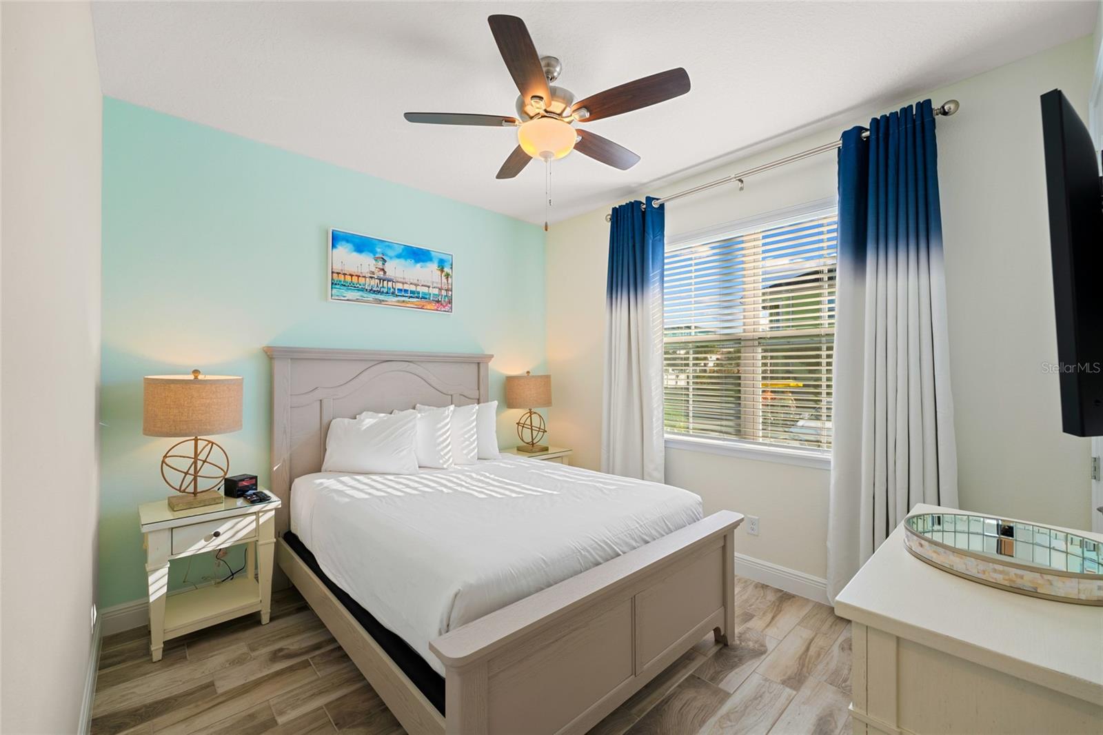 Image 16 of 95 For 8205 Surf Street