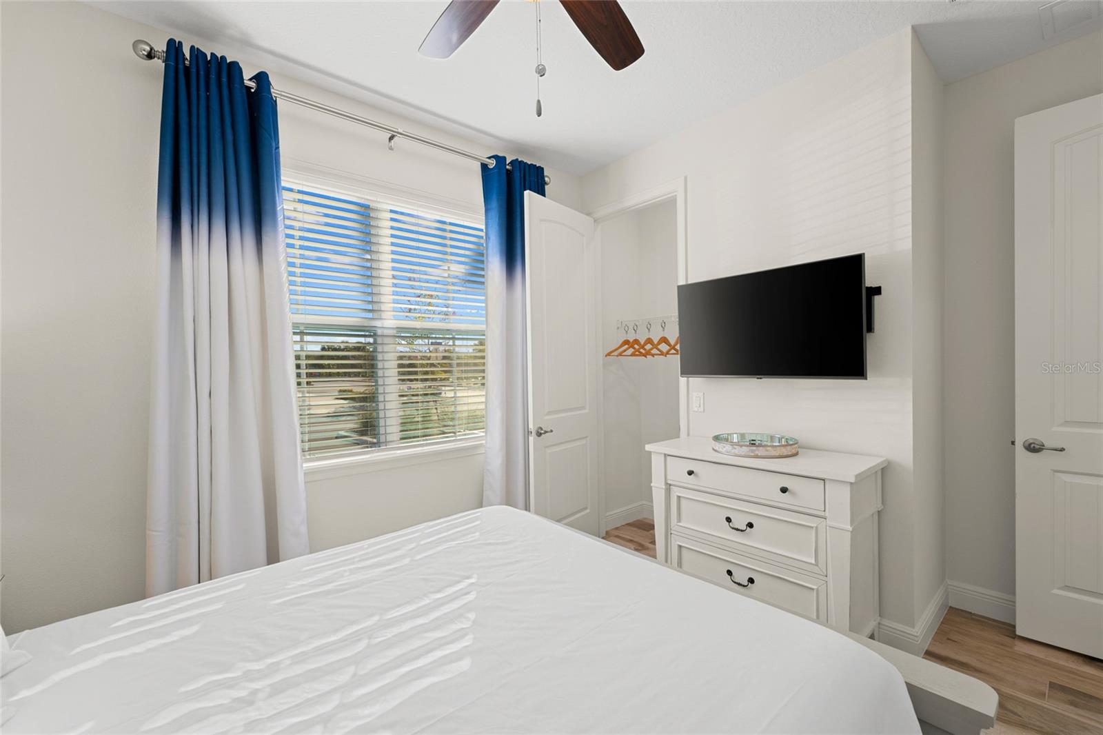Image 18 of 95 For 8205 Surf Street