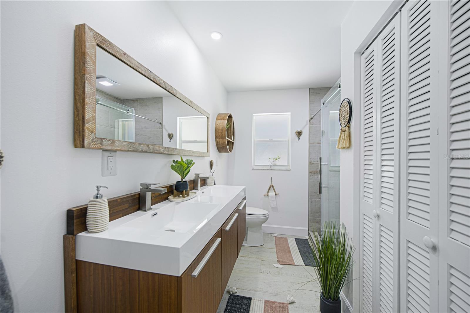 Image 19 of 33 For 2436 Constitution Boulevard