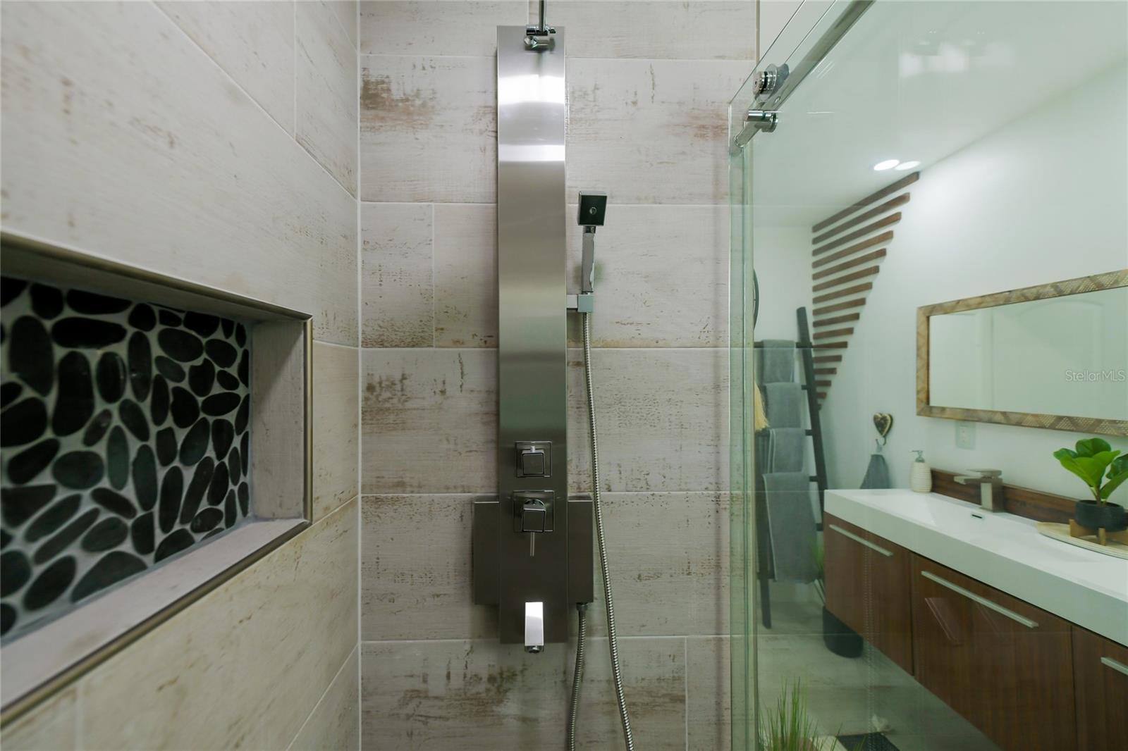 Image 20 of 33 For 2436 Constitution Boulevard