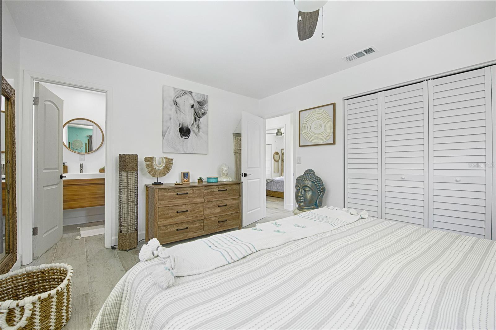 Image 22 of 33 For 2436 Constitution Boulevard