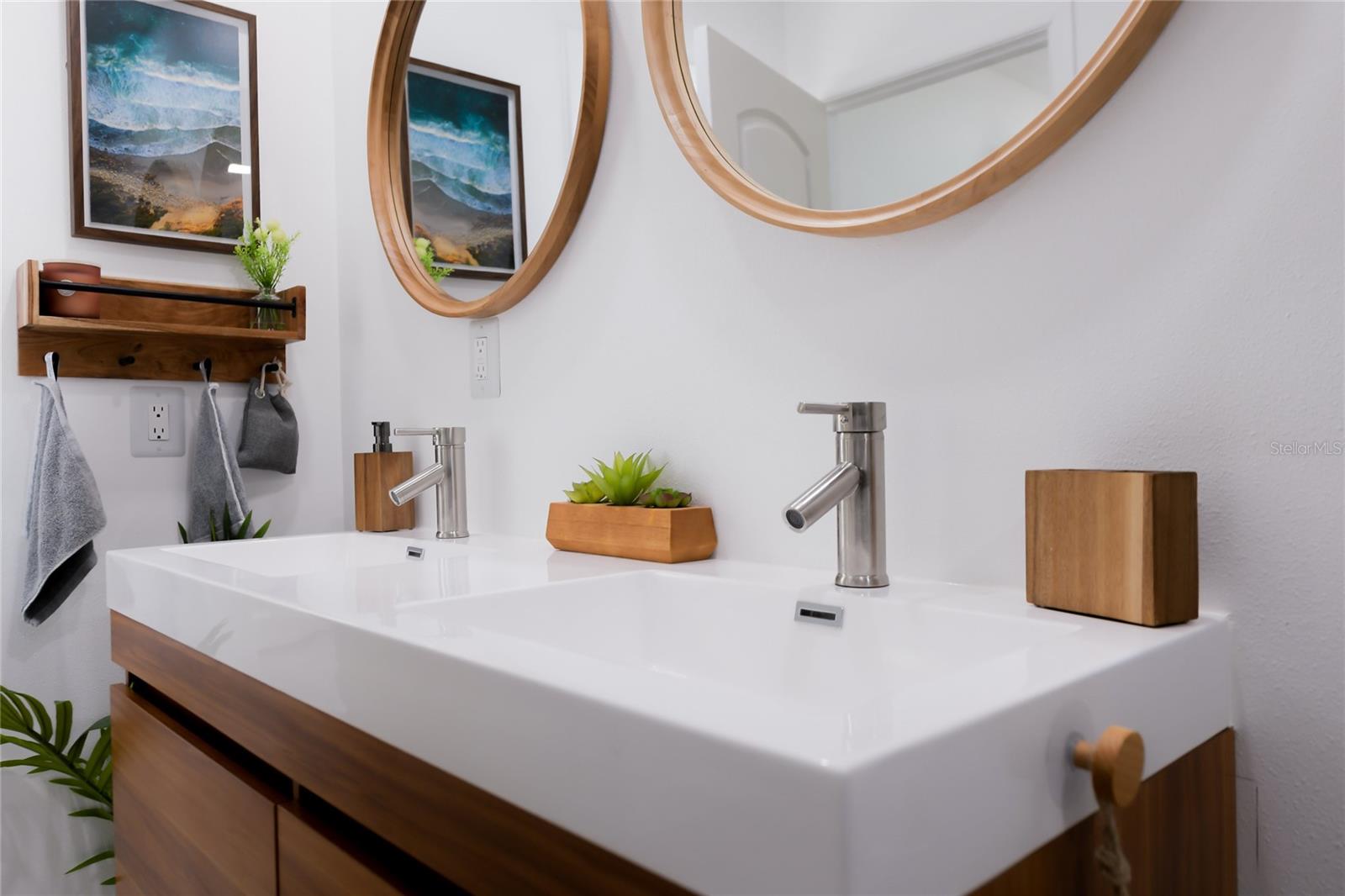 Image 25 of 33 For 2436 Constitution Boulevard