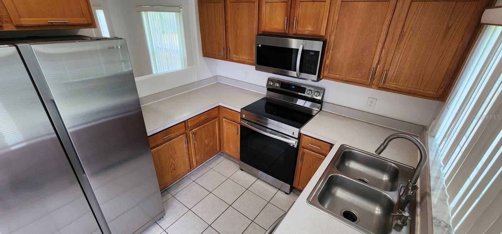 Image 8 of 41 For 2840 Osprey Cove Place 201