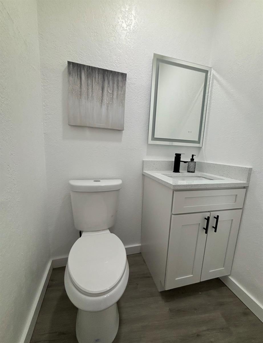 Image 17 of 20 For 2865 Nichols Road