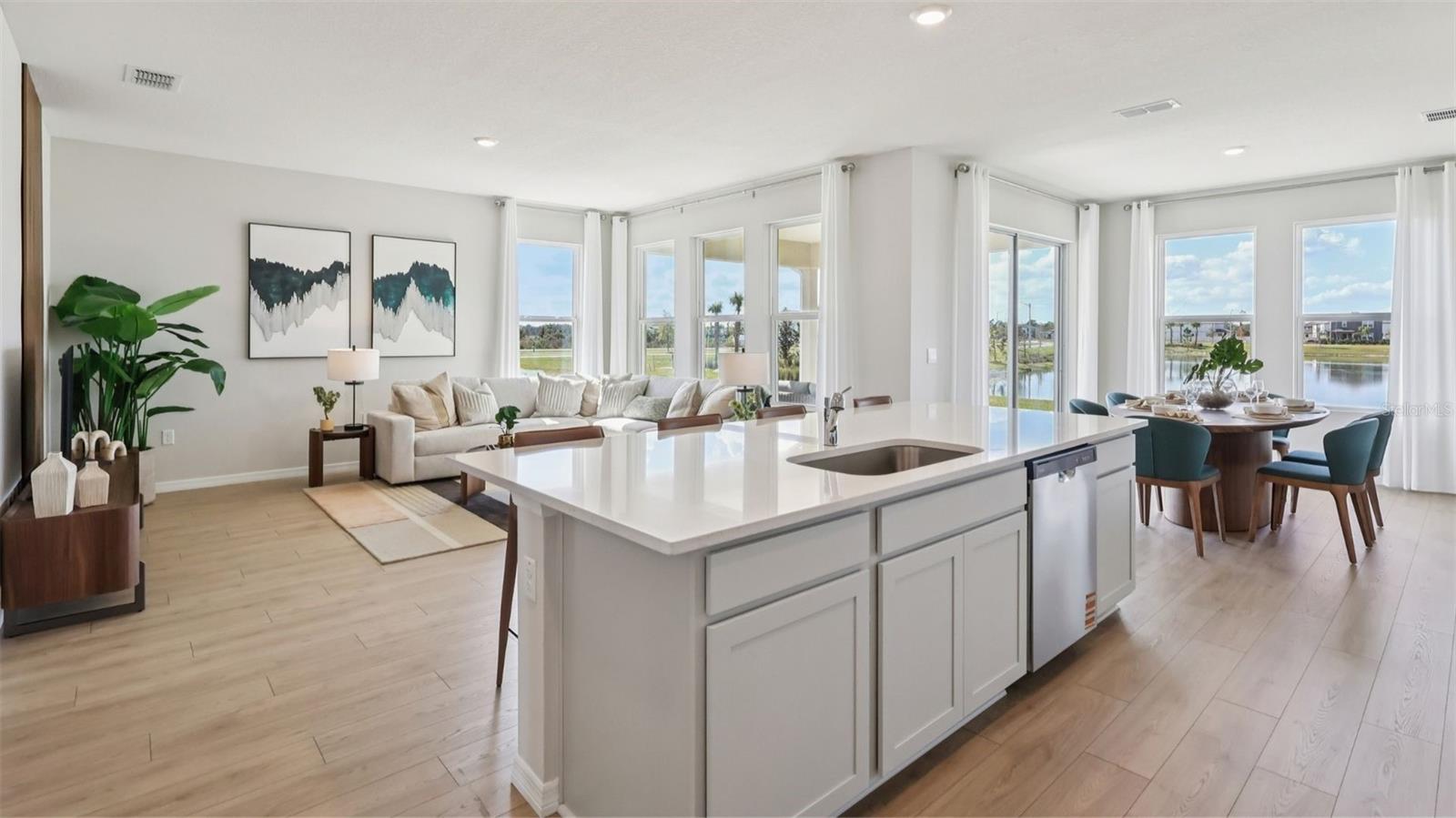 Image 6 of 26 For 2103 Ashwood Bluff Drive