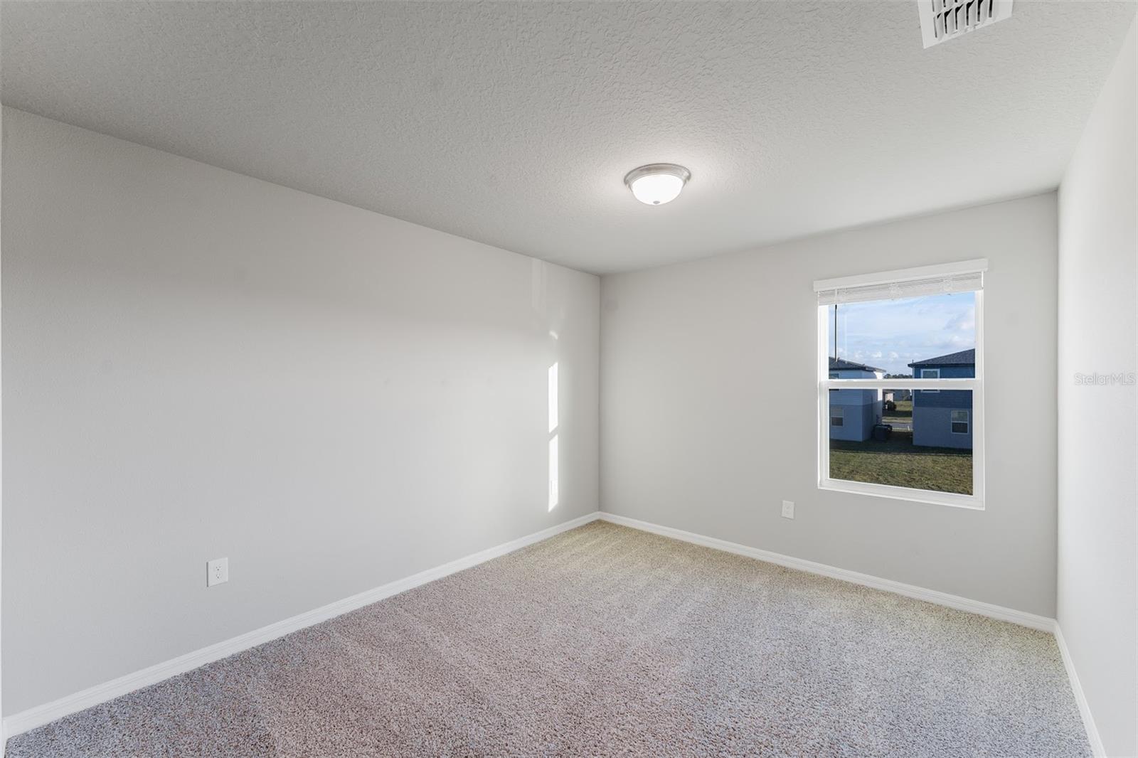 Image 21 of 42 For 5252 Sanders Oak Trail