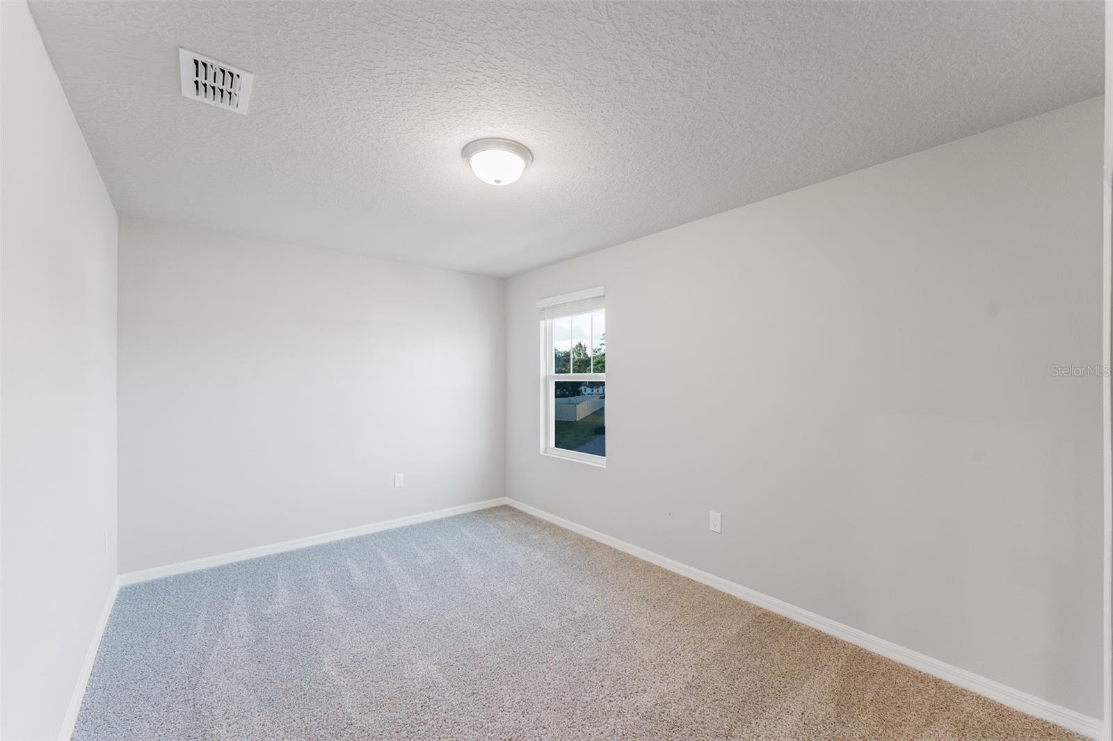 Image 25 of 42 For 5252 Sanders Oak Trail