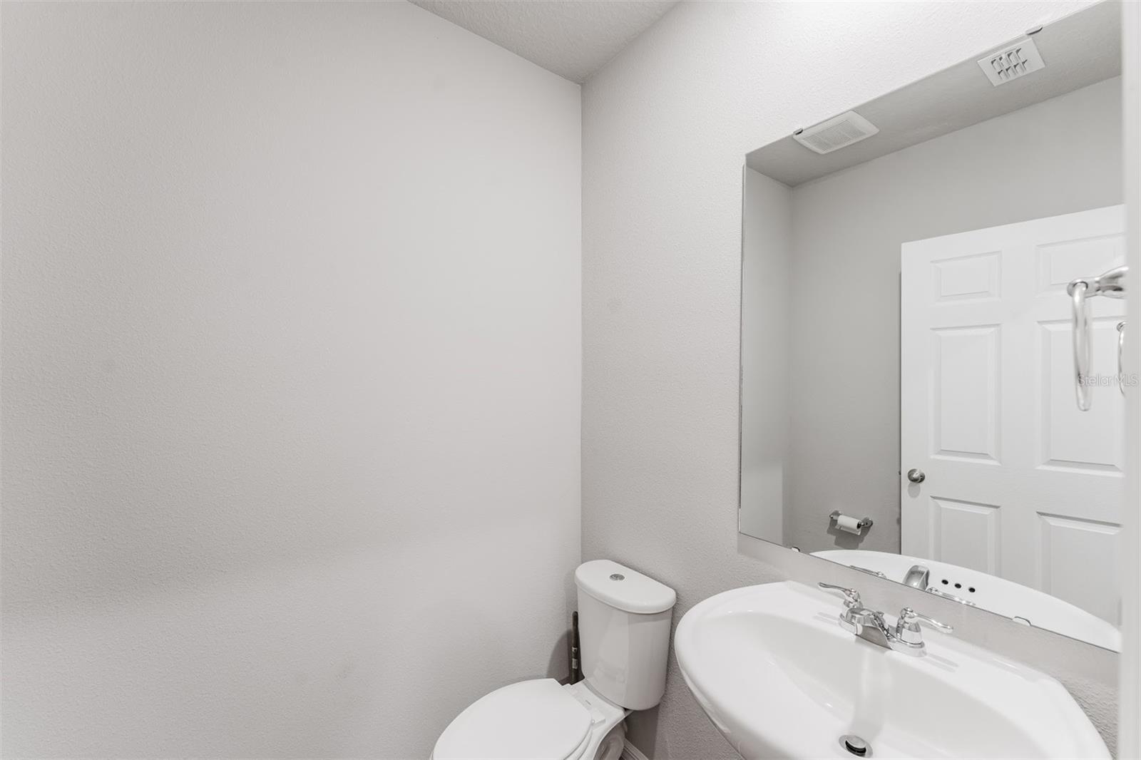 Image 6 of 42 For 5252 Sanders Oak Trail