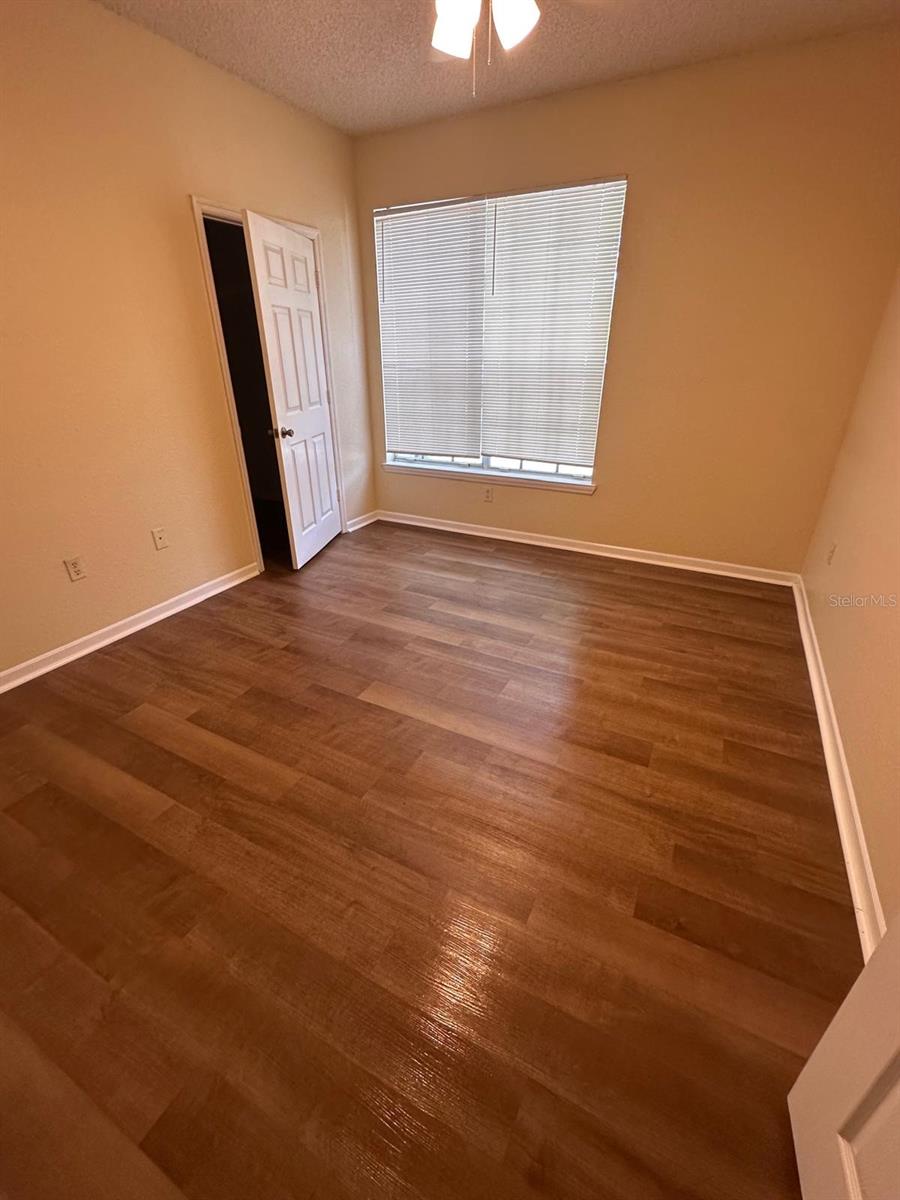 Image 5 of 14 For 13013 Mulberry Park Drive 224