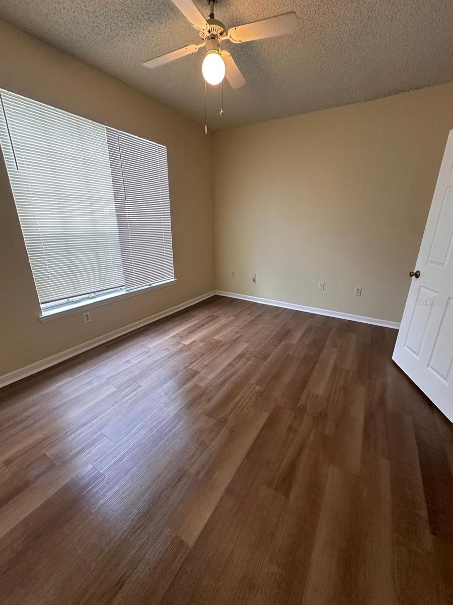 Image 8 of 14 For 13013 Mulberry Park Drive 224