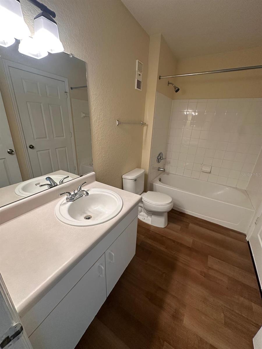 Image 9 of 14 For 13013 Mulberry Park Drive 224