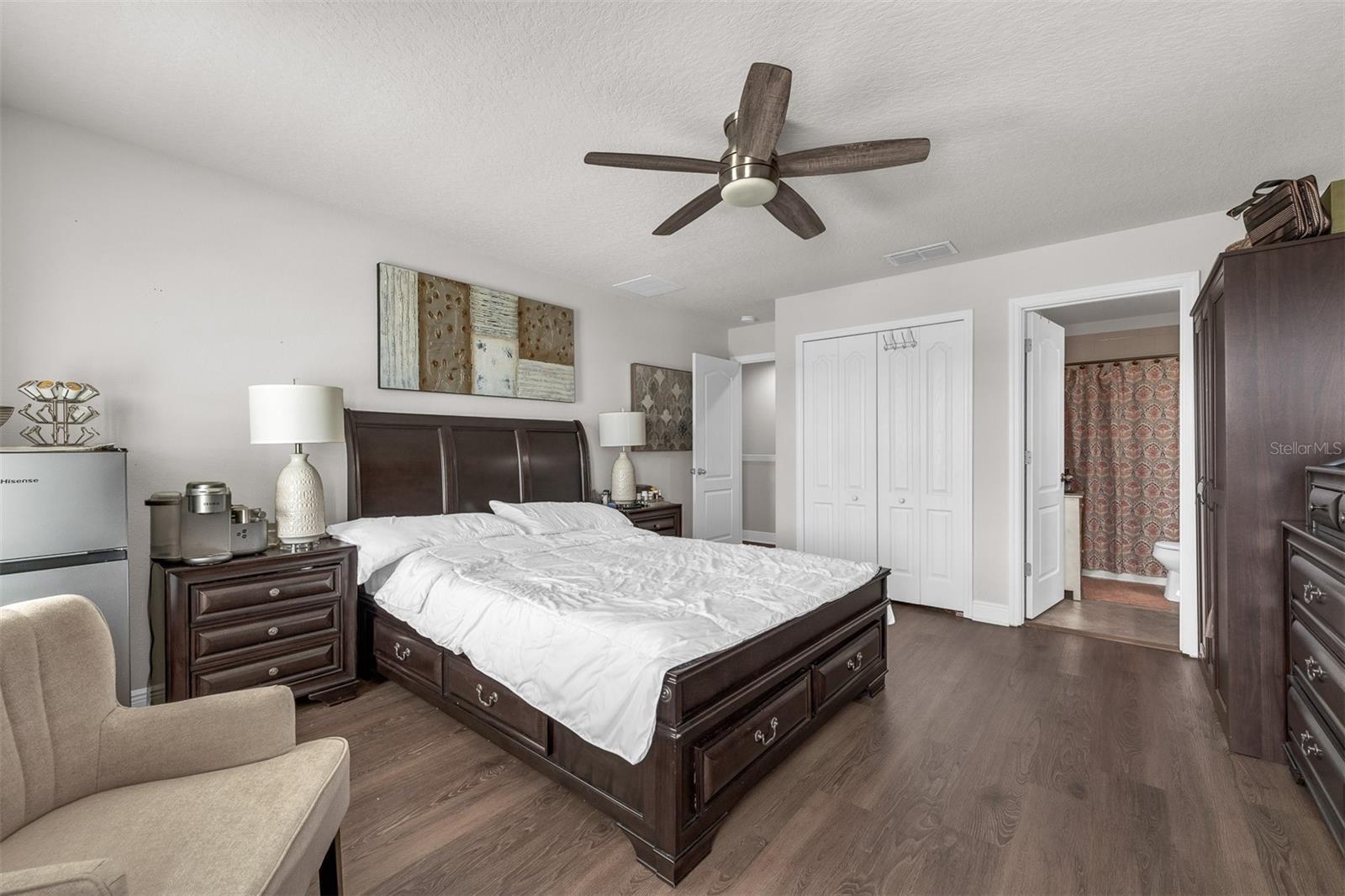 Image 29 of 56 For 14594 Caplock Drive