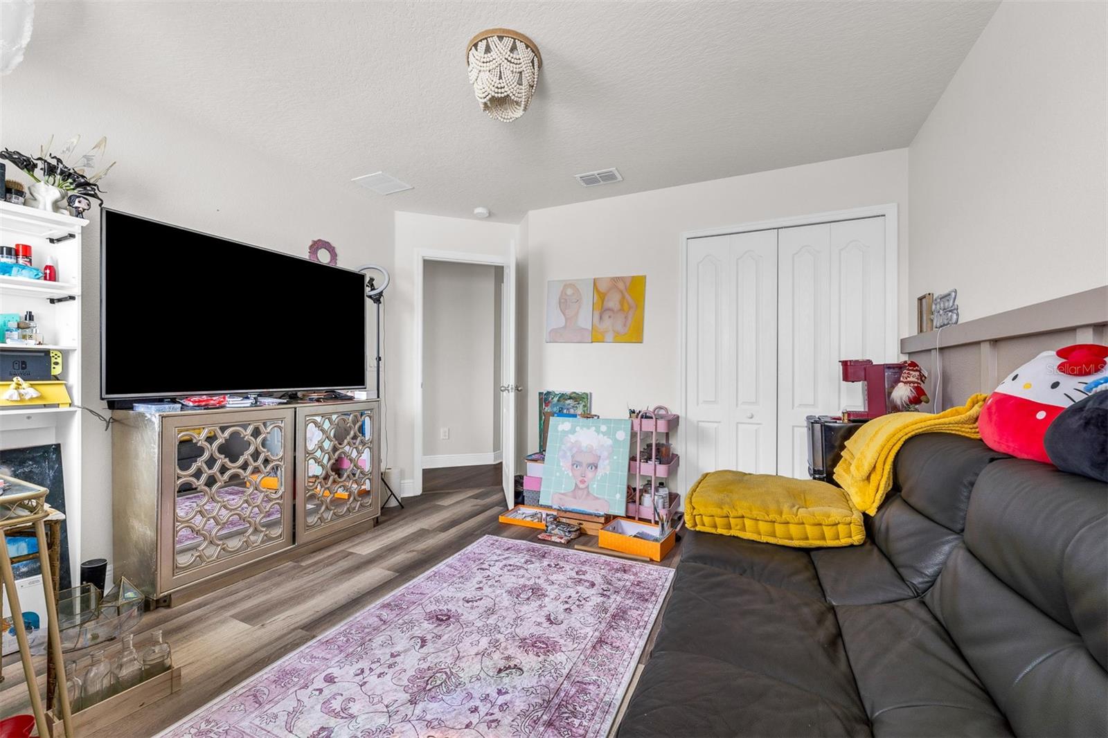 Image 32 of 56 For 14594 Caplock Drive