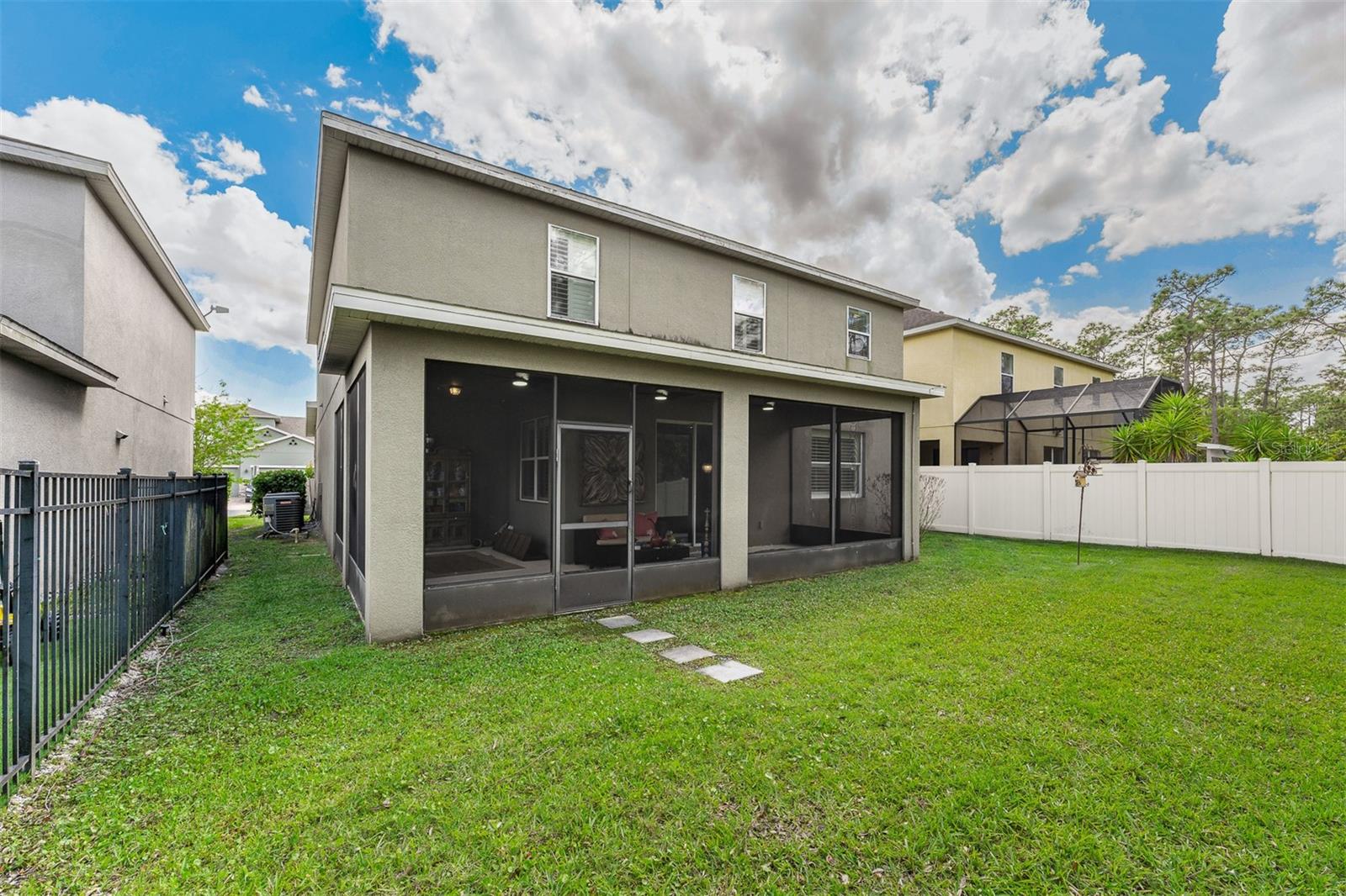 Image 42 of 56 For 14594 Caplock Drive