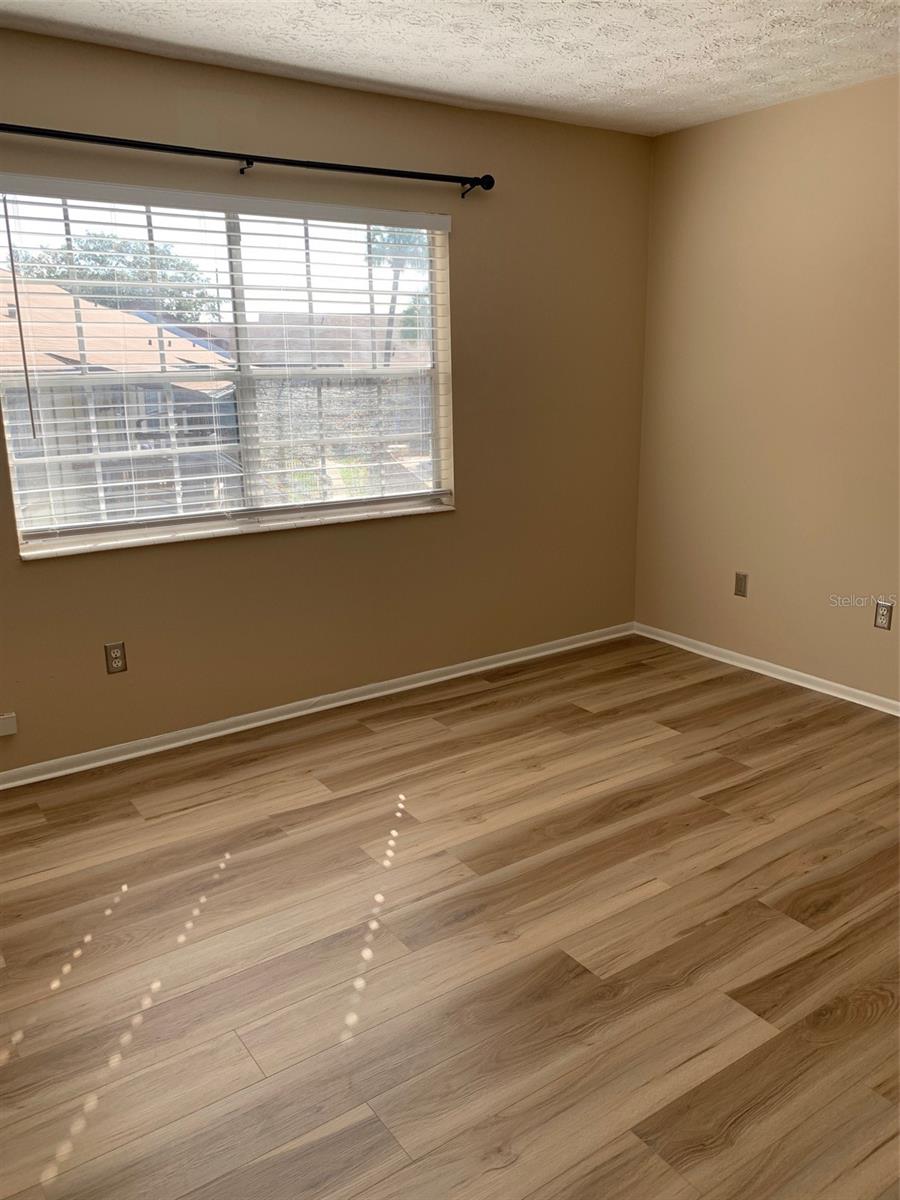 Image 11 of 17 For 5403 Hansel Avenue G6