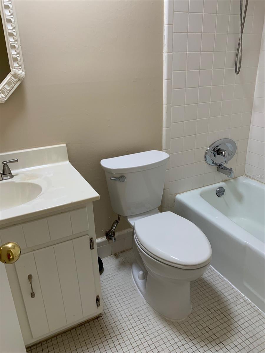 Image 17 of 17 For 5403 Hansel Avenue G6