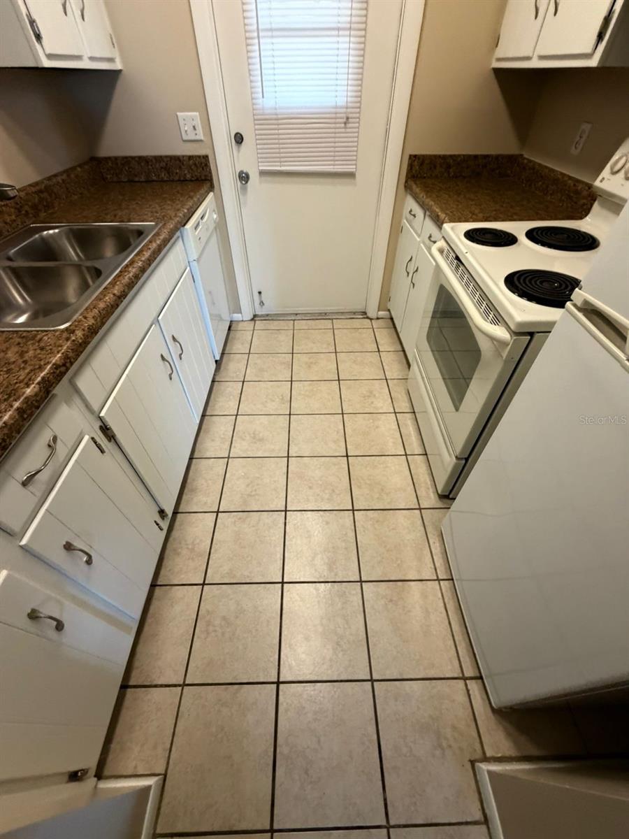 Image 7 of 17 For 5403 Hansel Avenue G6