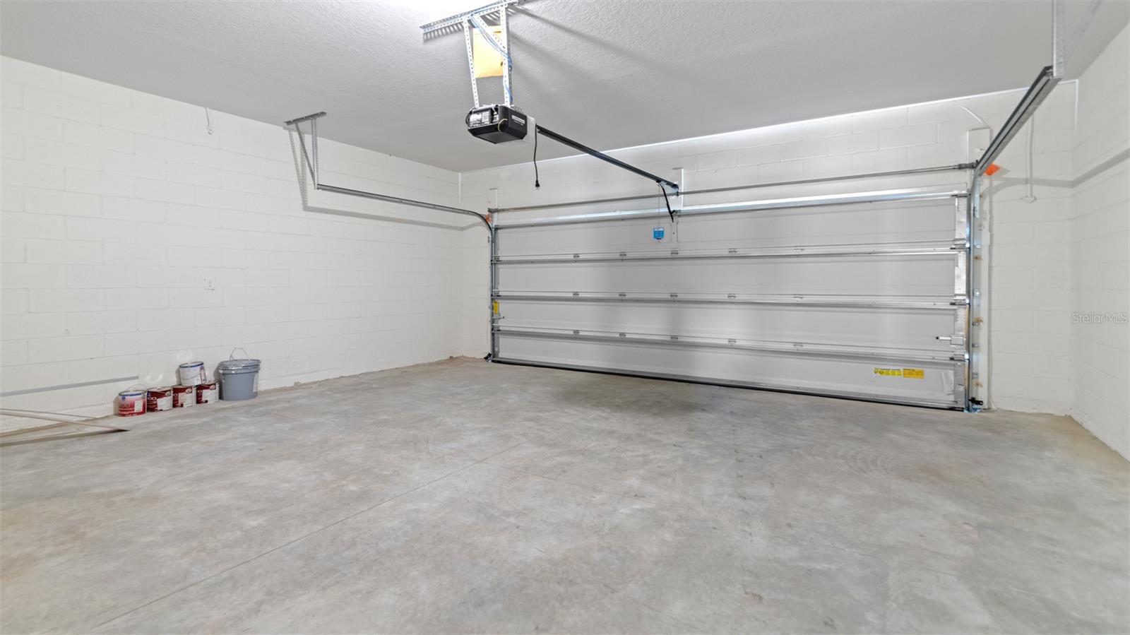 Image 35 of 84 For 3000 Kingsman Trail