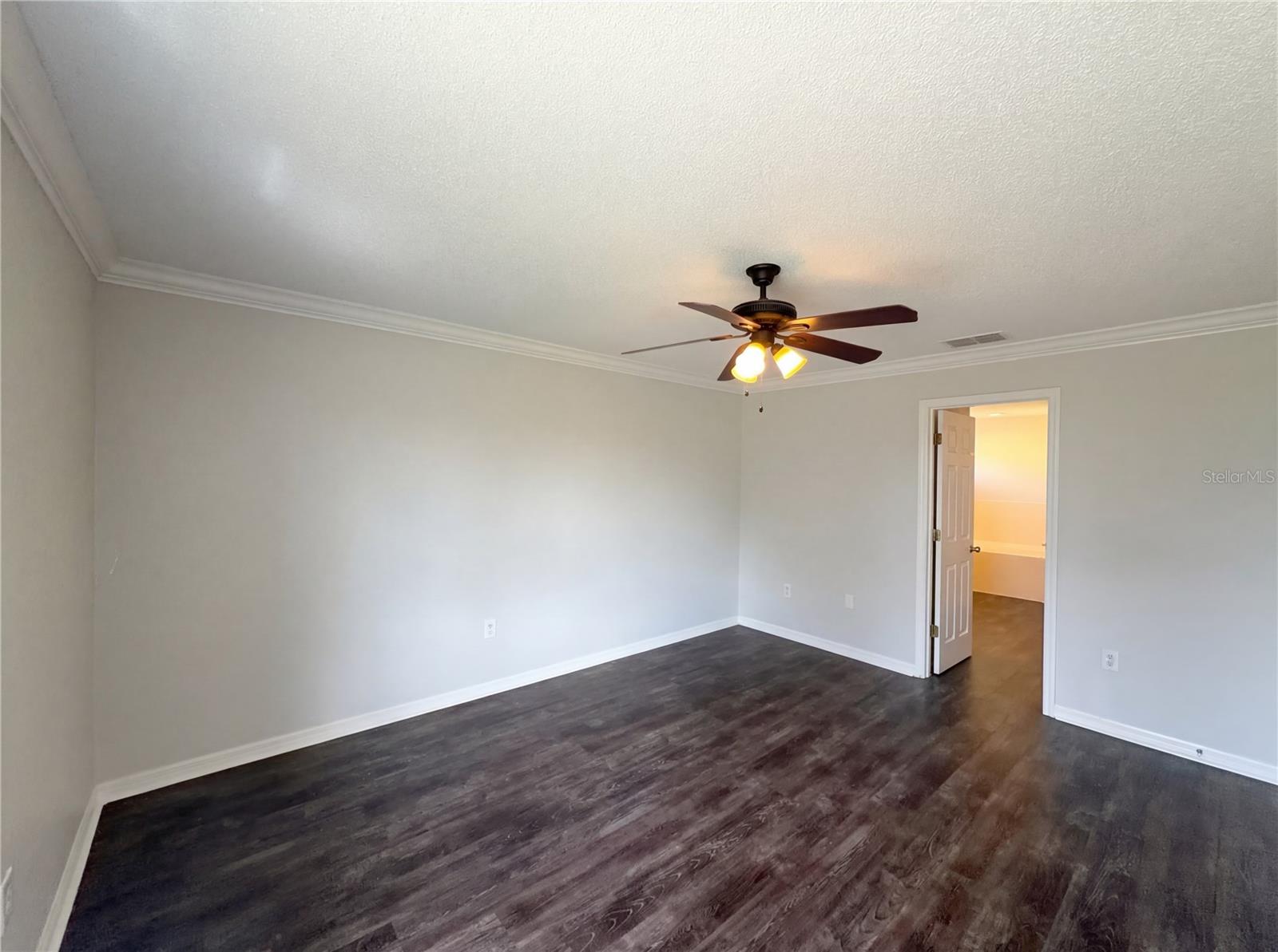 Image 10 of 18 For 1034 Summer Glen Drive