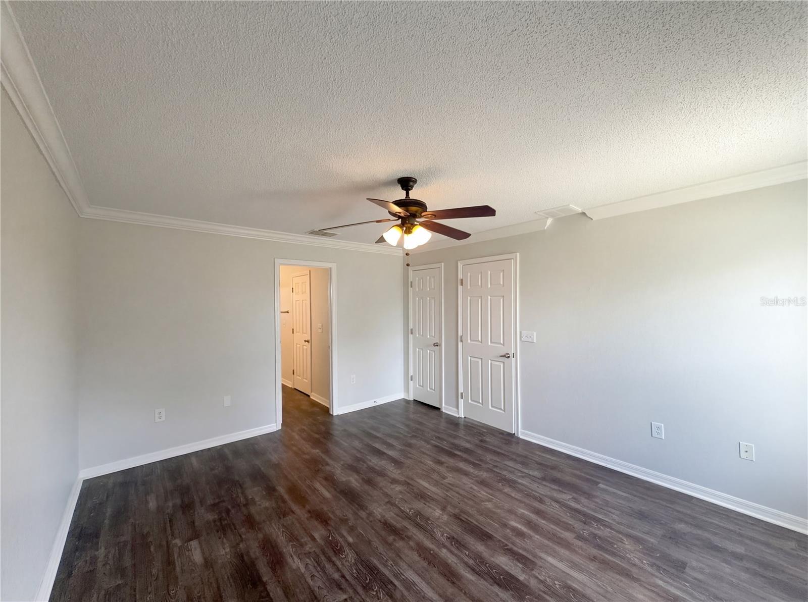 Image 11 of 18 For 1034 Summer Glen Drive