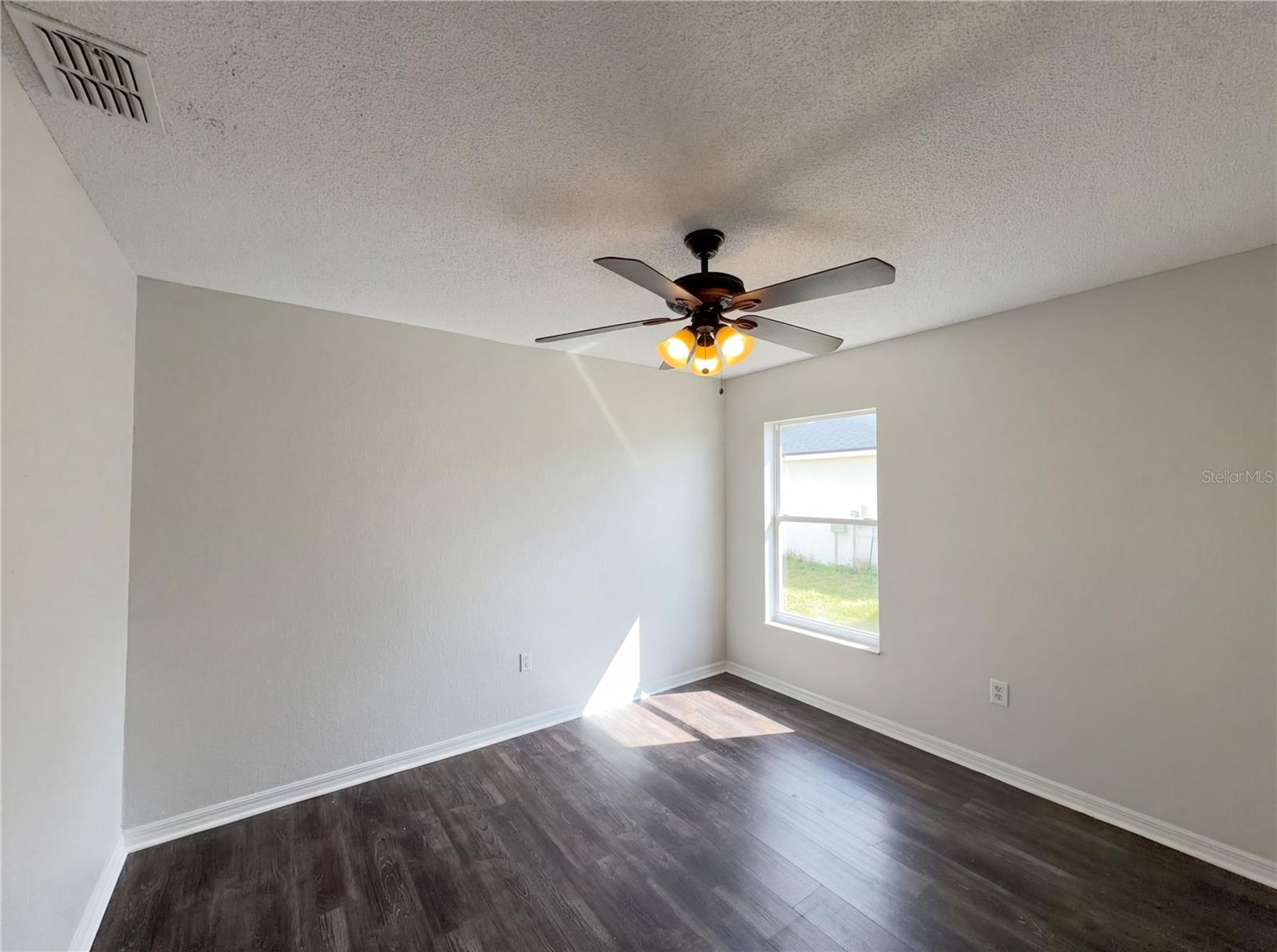 Image 12 of 18 For 1034 Summer Glen Drive