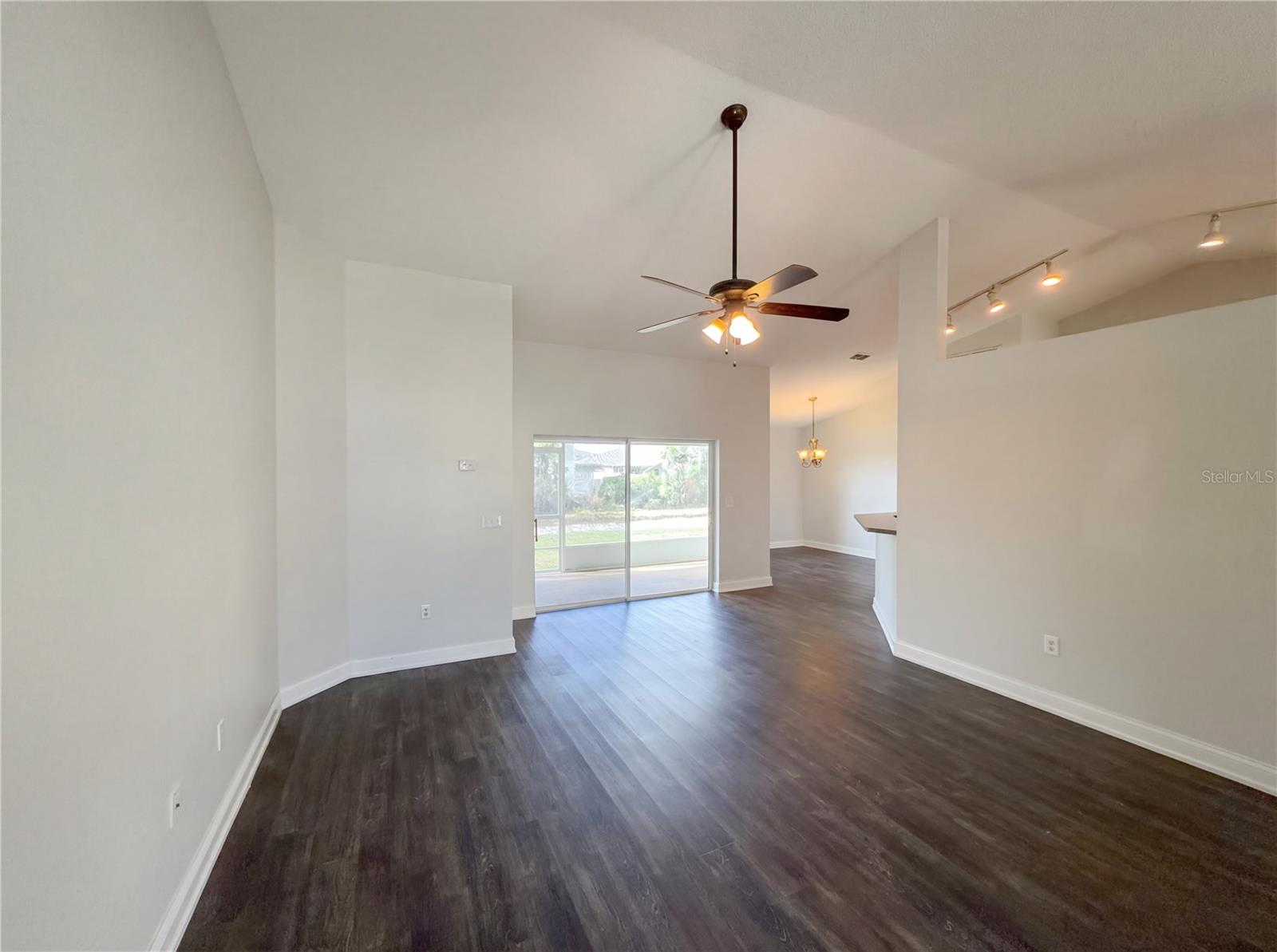 Image 3 of 18 For 1034 Summer Glen Drive