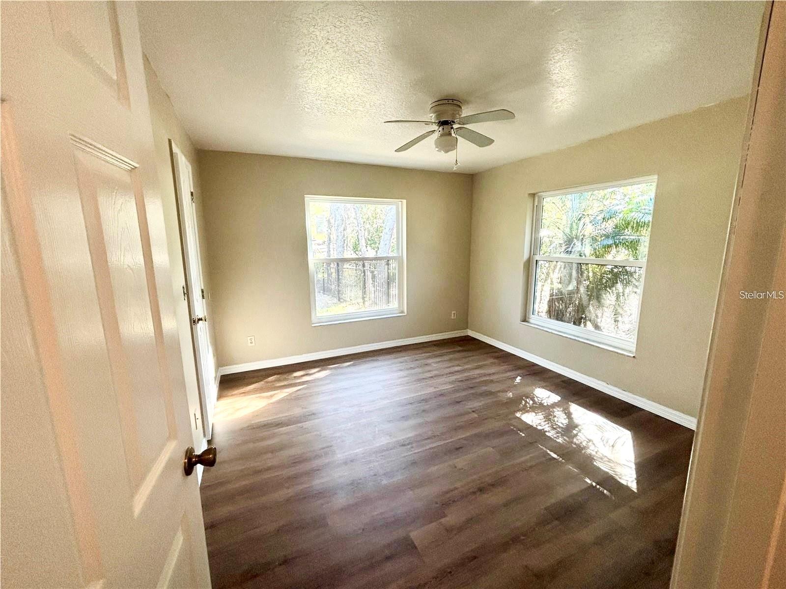 Image 11 of 15 For 201 Baker Street