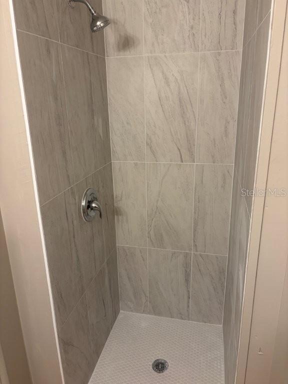 Image 11 of 13 For 5216 Palisades Drive