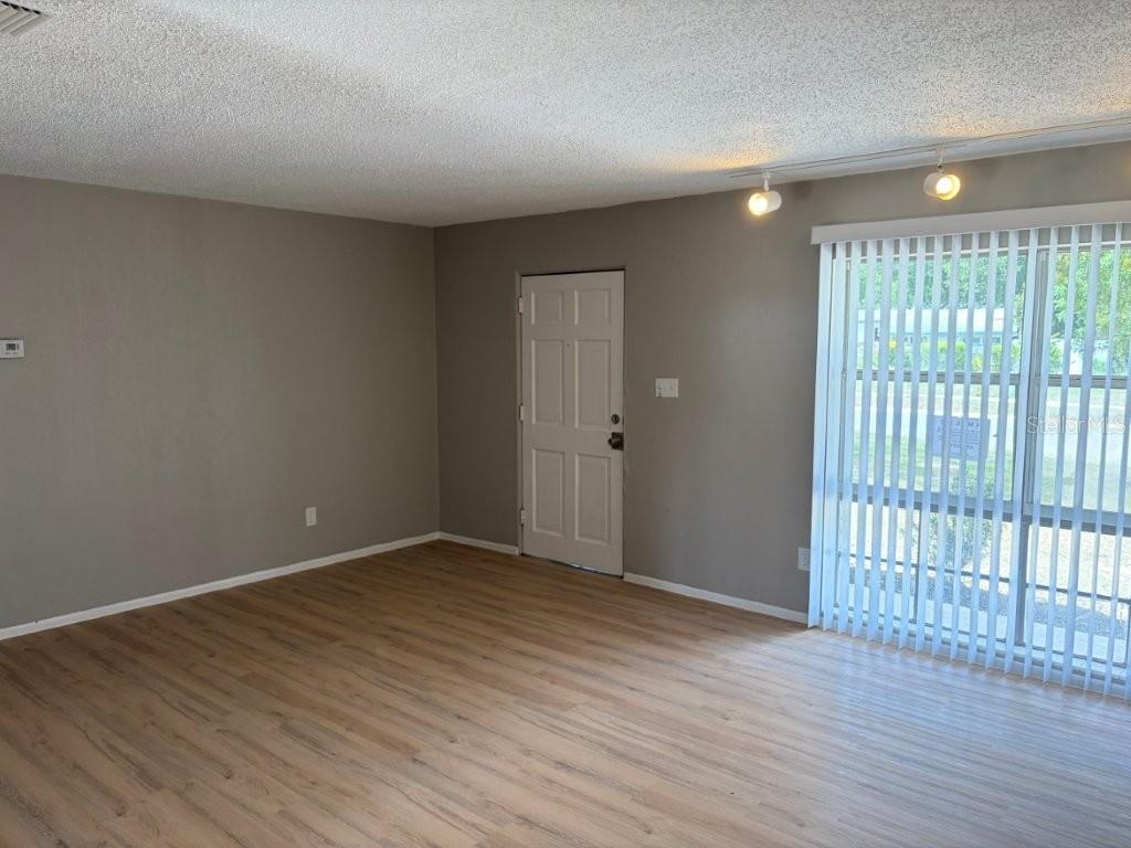 Image 3 of 13 For 5216 Palisades Drive