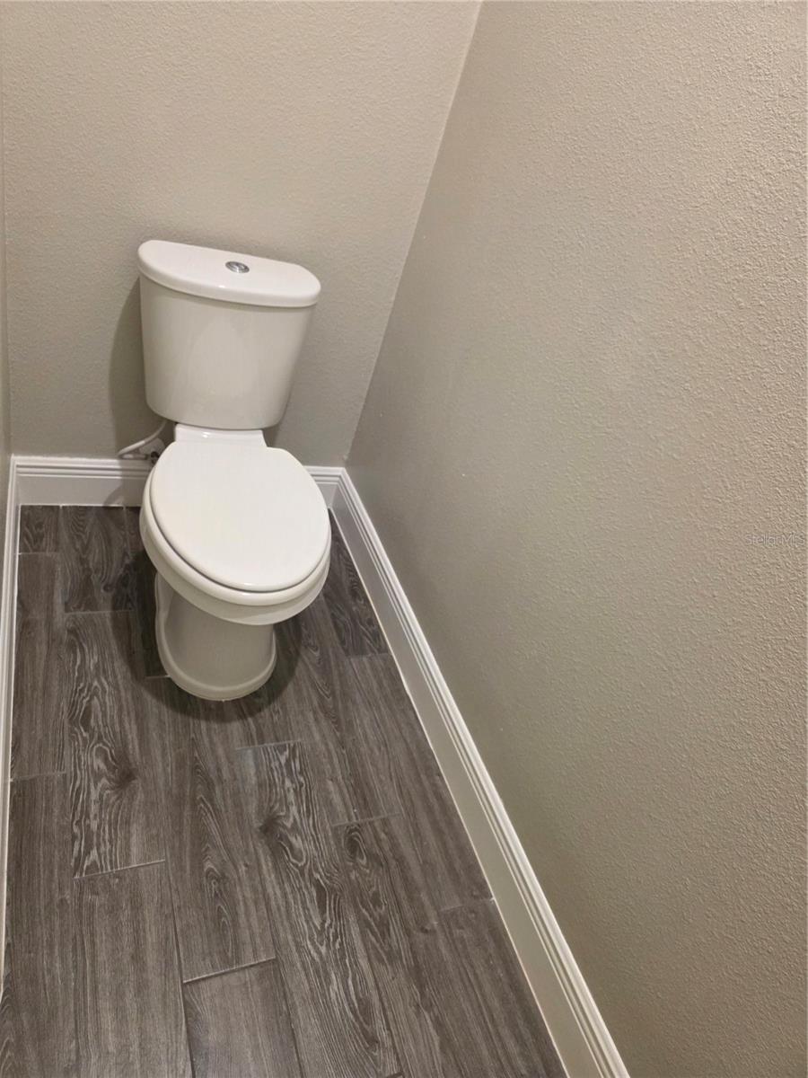 Image 17 of 44 For 2372 Shadowland Loop