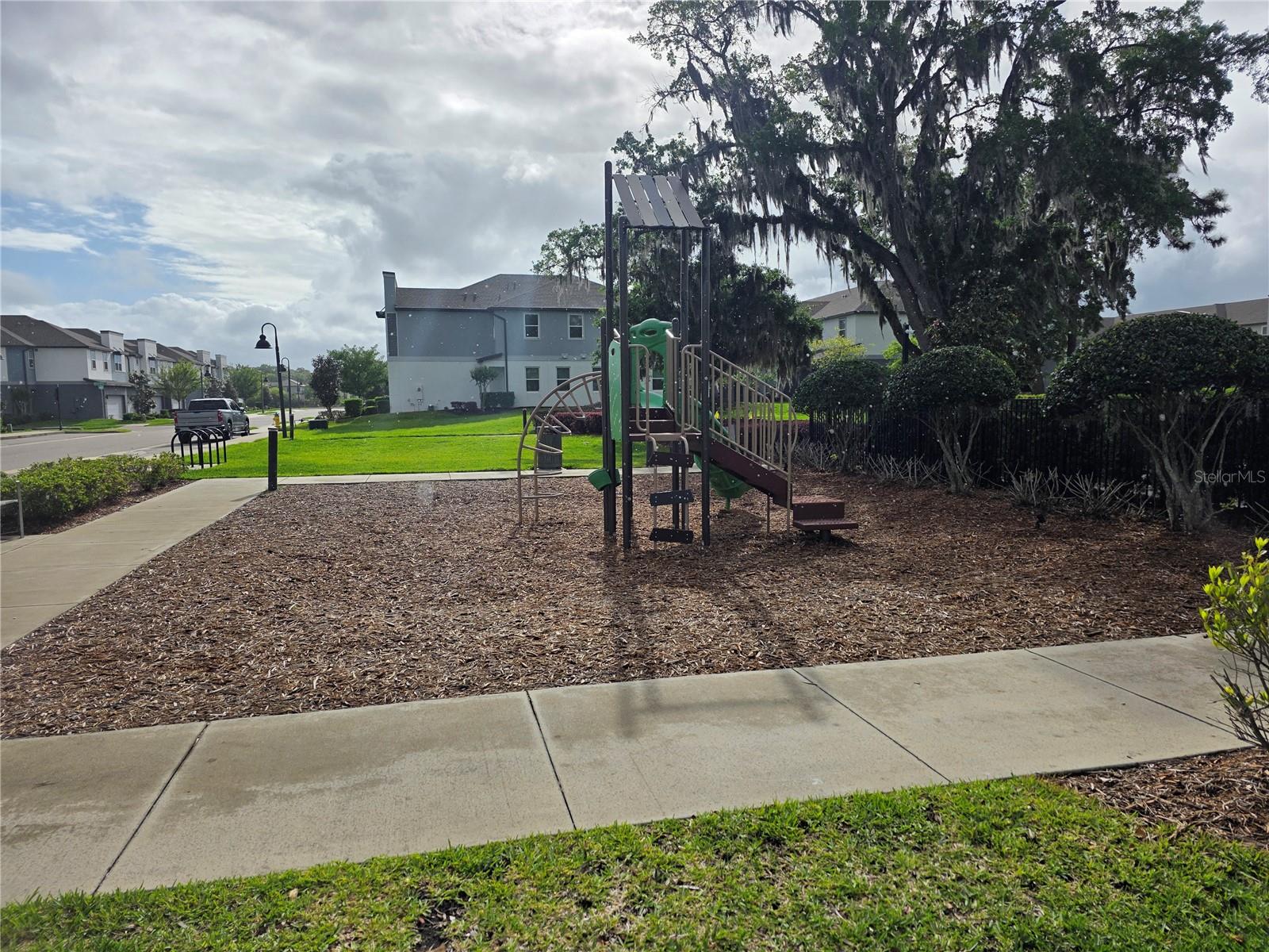 Image 29 of 44 For 2372 Shadowland Loop