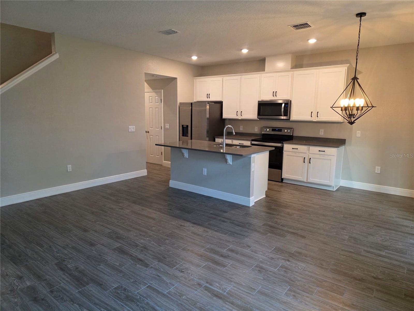 Image 3 of 44 For 2372 Shadowland Loop