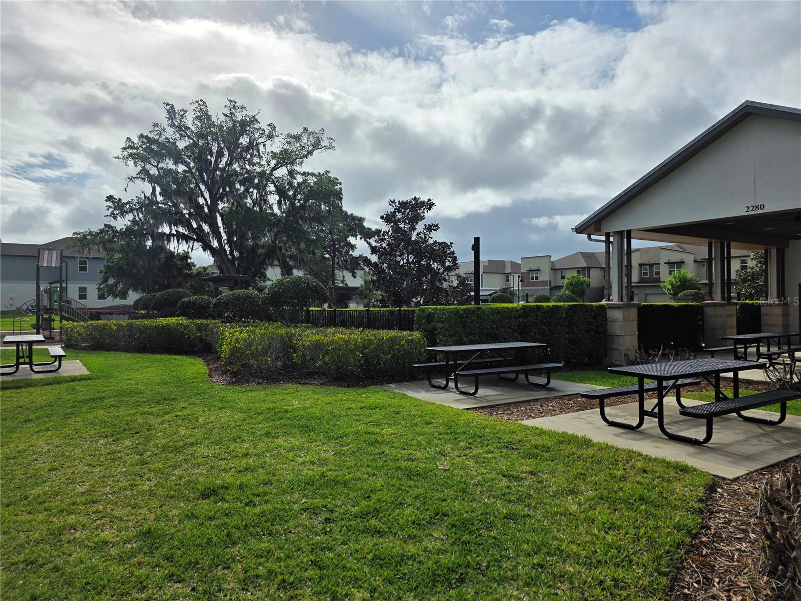 Image 38 of 44 For 2372 Shadowland Loop