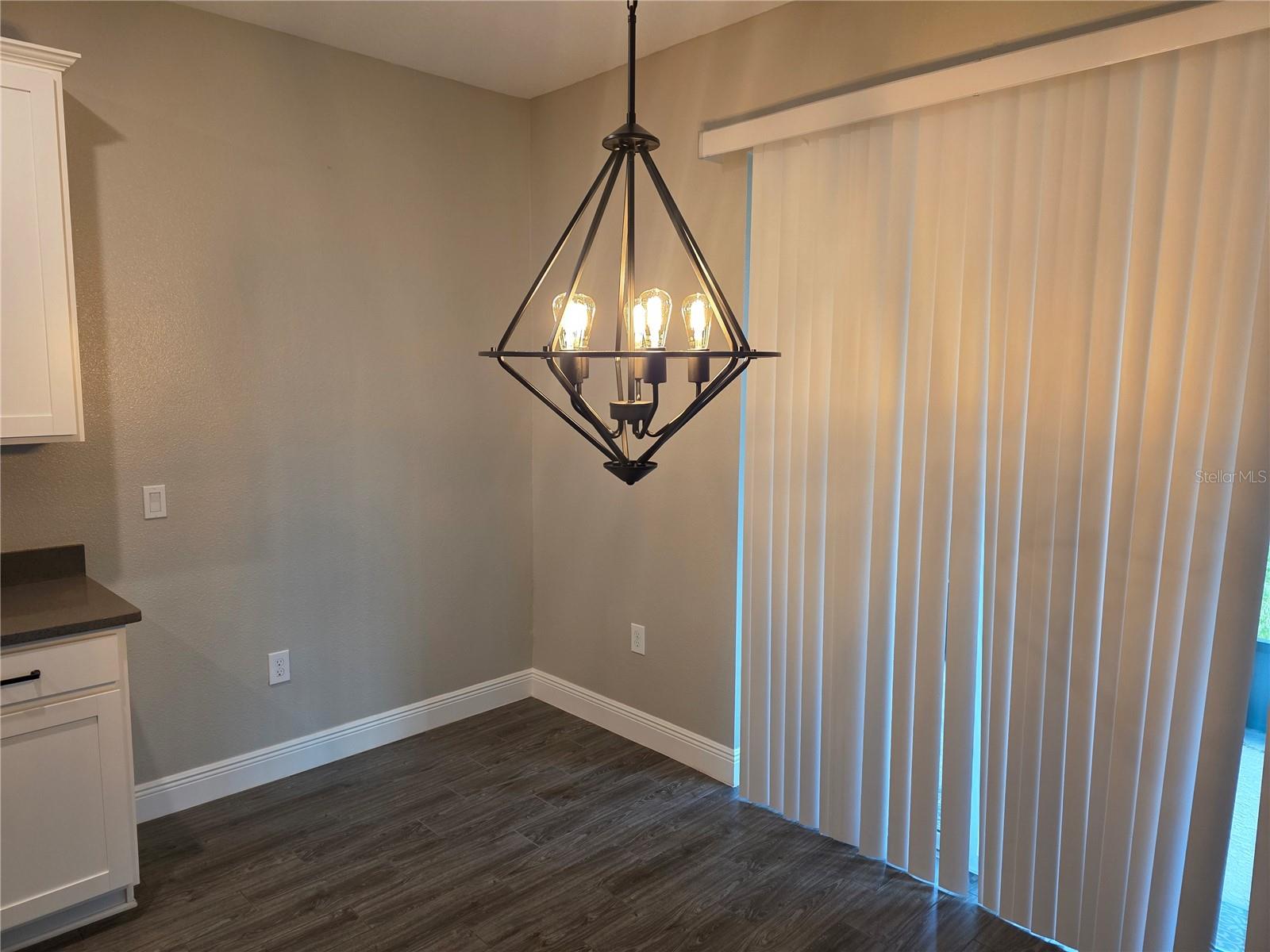 Image 5 of 44 For 2372 Shadowland Loop