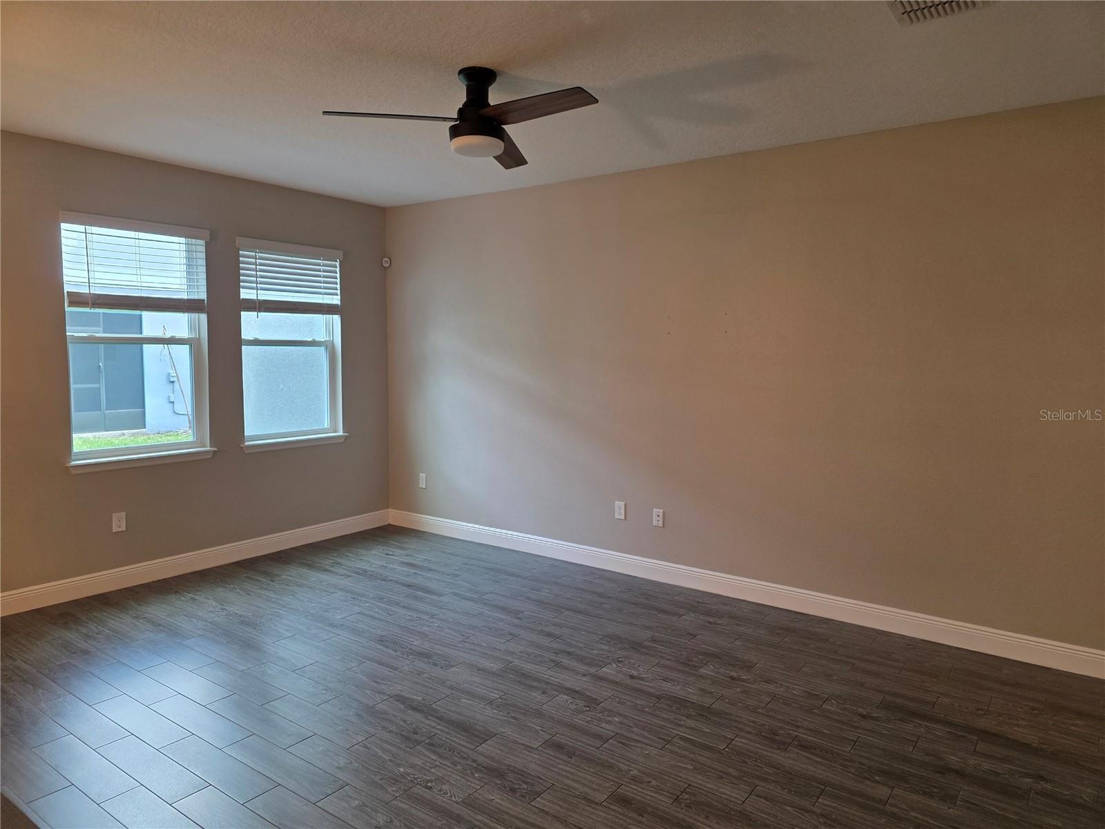 Image 6 of 44 For 2372 Shadowland Loop