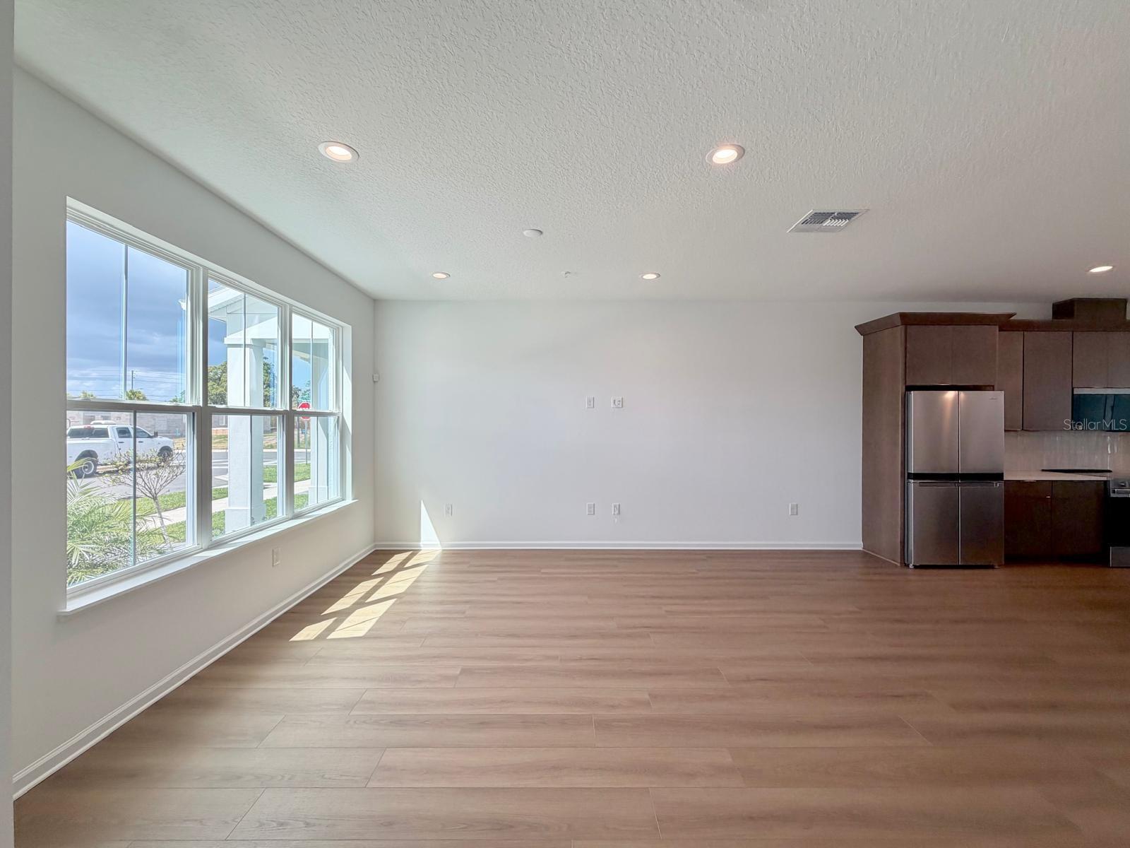 Image 11 of 34 For 1887 Pinecliff Drive