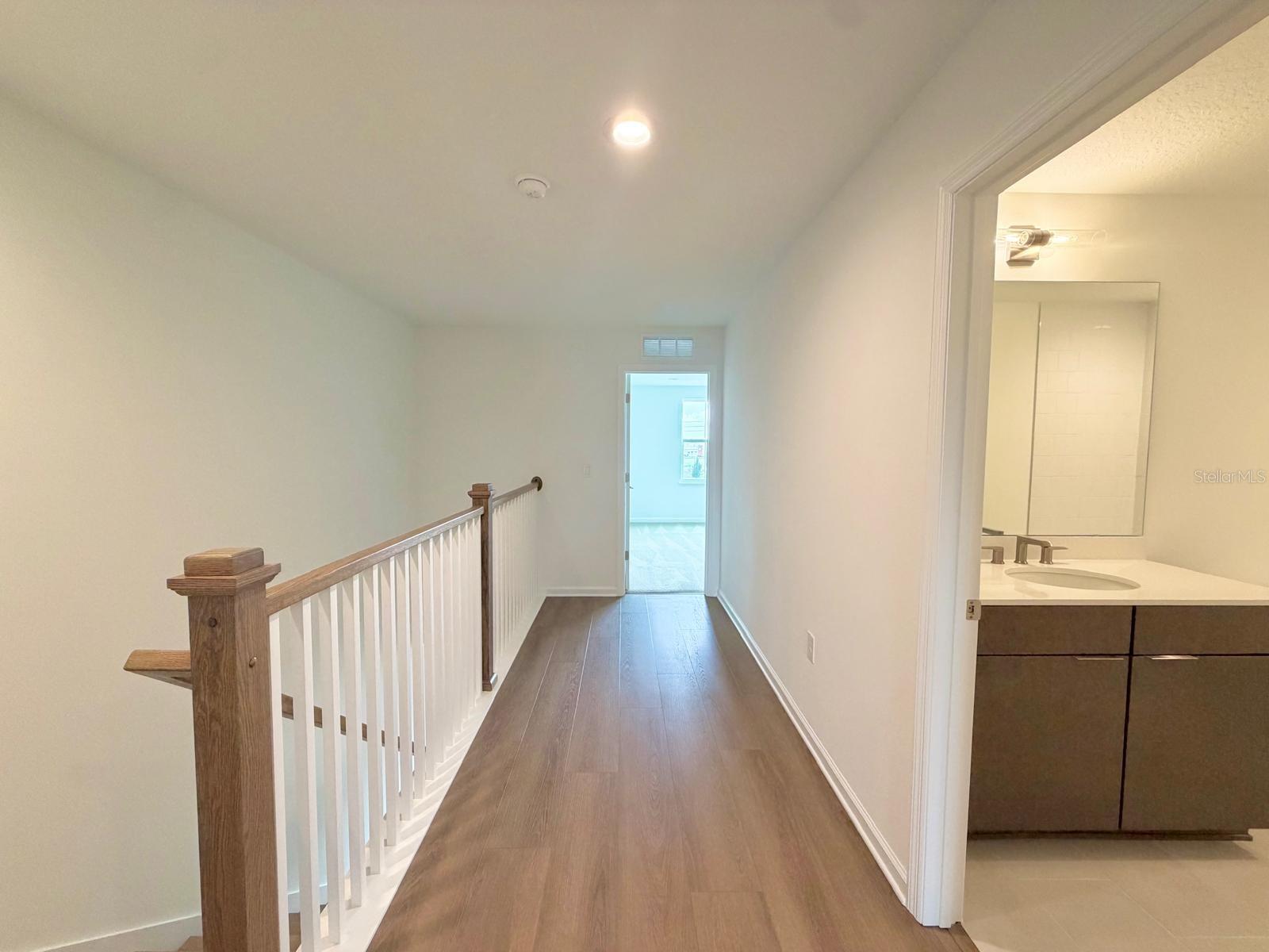 Image 23 of 34 For 1887 Pinecliff Drive